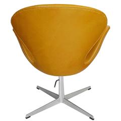 Early Rare Adjustable Swan Chair by Arne Jacobsen in Golden Tan Leather