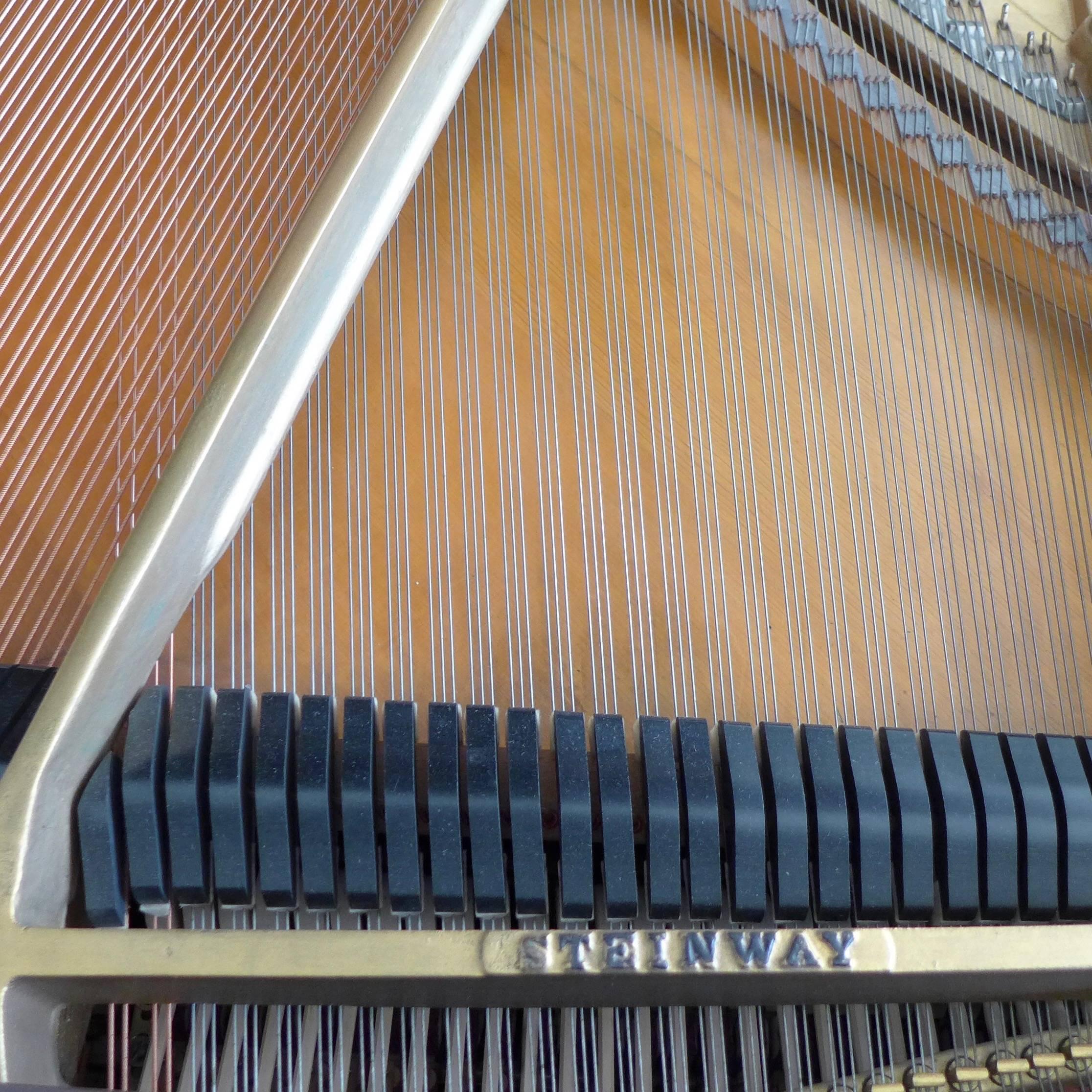 Streamline Moderne Steinway Piano by Walter Darwin Teague In Excellent Condition For Sale In Los Angeles, CA