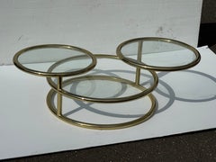 Goldfarbener, drehbarer Cocktail-Stapeltisch aus den 1980er Jahren