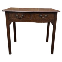 Table d'appoint anglaise du XIXe siècle à deux tiroirs
