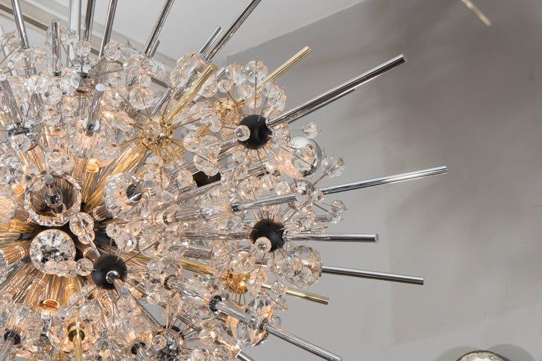 Crystal Oval Sputnik Chandelier with Ebonized Spheres In New Condition For Sale In New York, NY