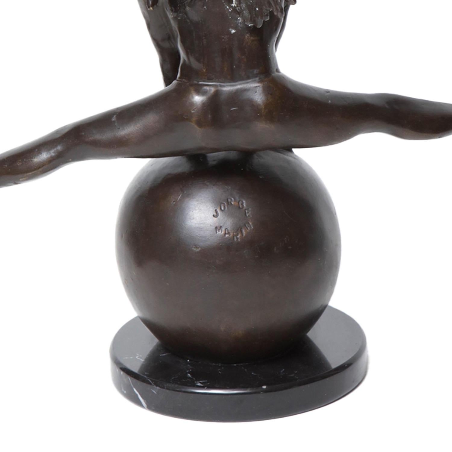 Bronzed Jorge Marín 