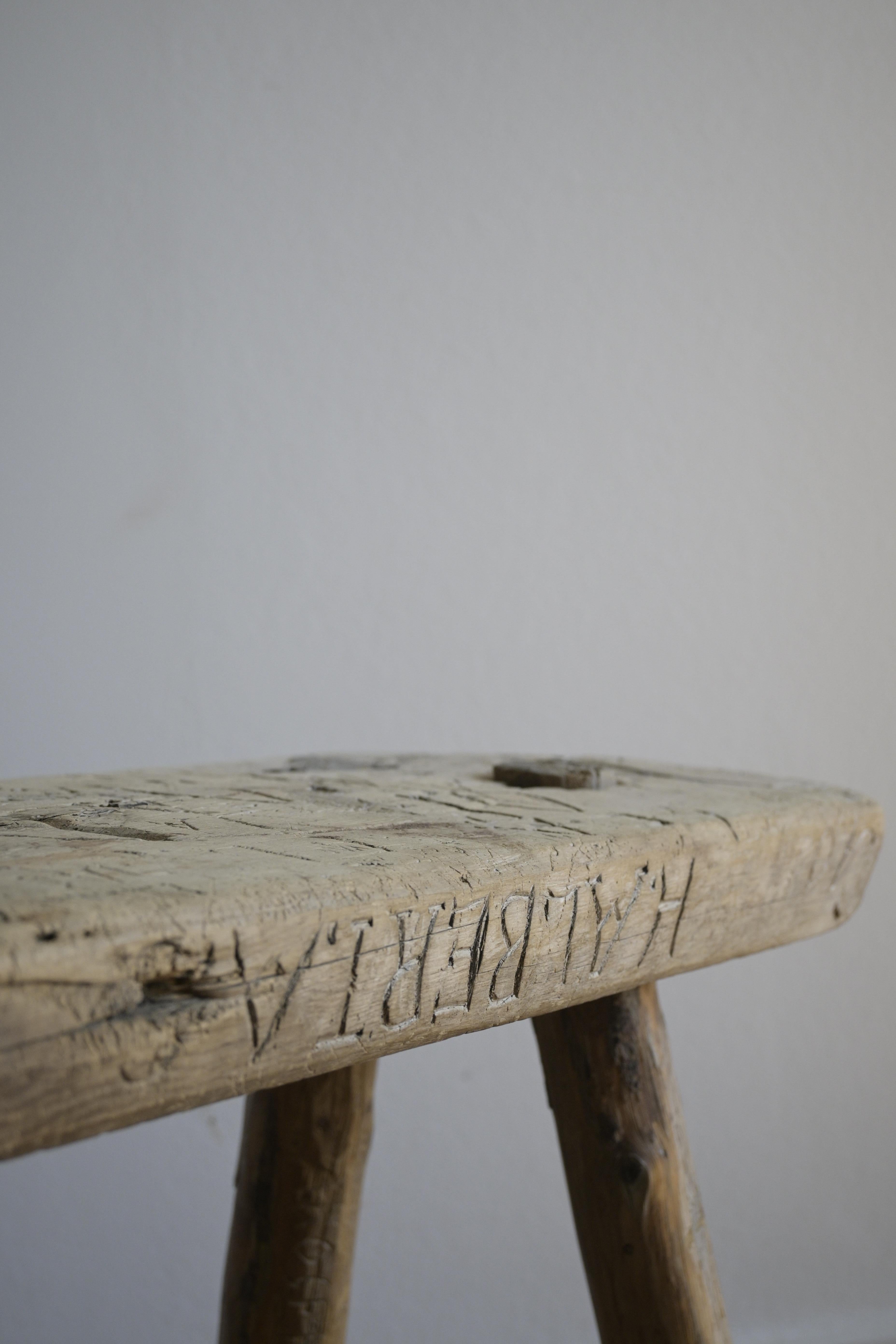 Swedish Pine Stool from the 1900s For Sale 6