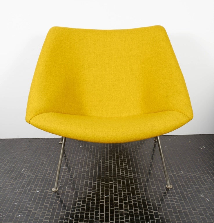 Pierre Paulin “Oyster” F156 lounge chair, manufactured by Artifort, 1960s.