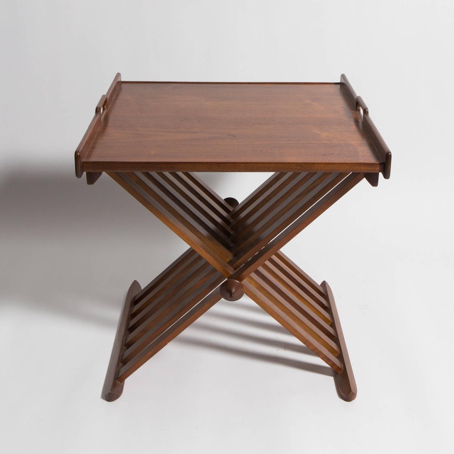 Mid-20th Century Pair of Walnut Folding Campaign Tray Tables by Stewart MacDougall for Drexel For Sale