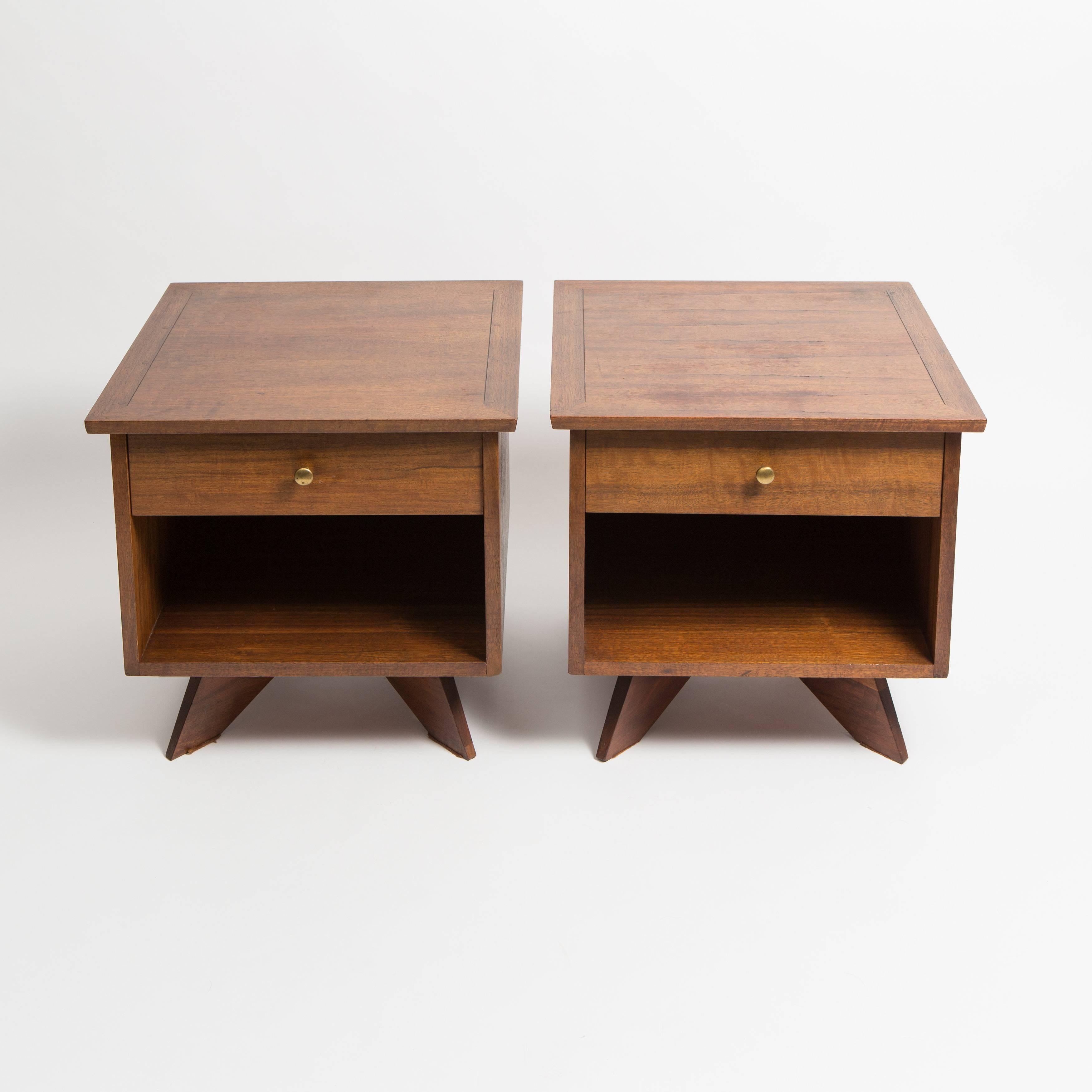 American Pair of George Nakashima Walnut Bedside Tables, Mfg. Widdicomb