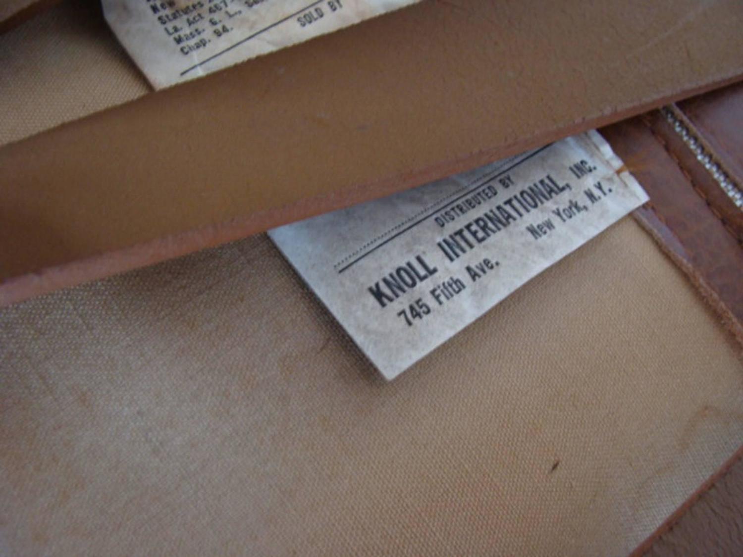 Dating knoll labels