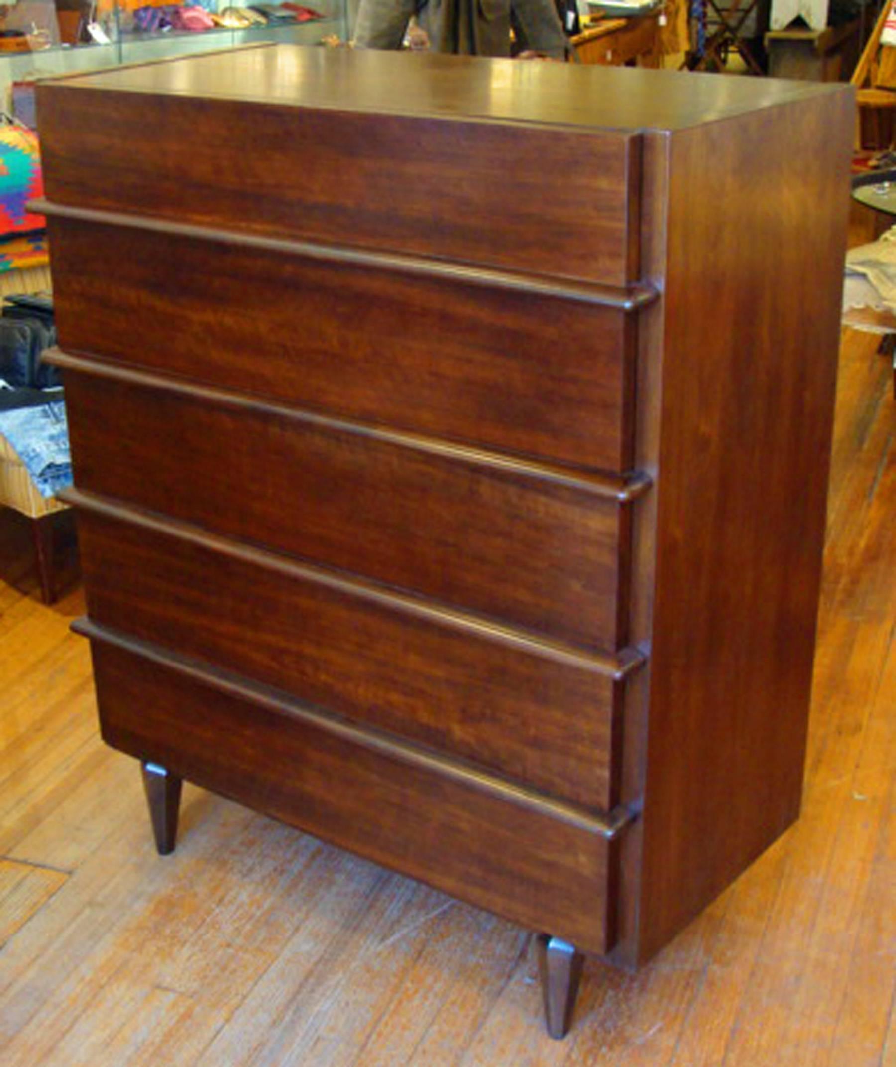 American five-drawer chest in walnut, restored finish.

See separate listing for matching pair of nightstands.