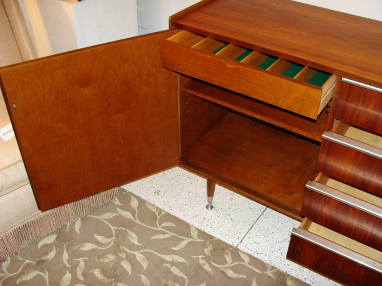 Edmund Spence Mid-Century Credenza In Excellent Condition In Lambertville, NJ