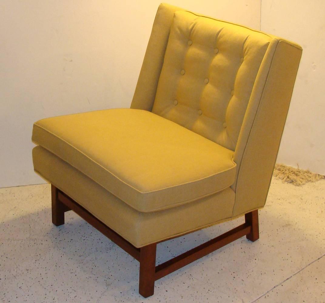 Mid-Century Modern Pair of Edward Wormley Style Mid-Century Chairs