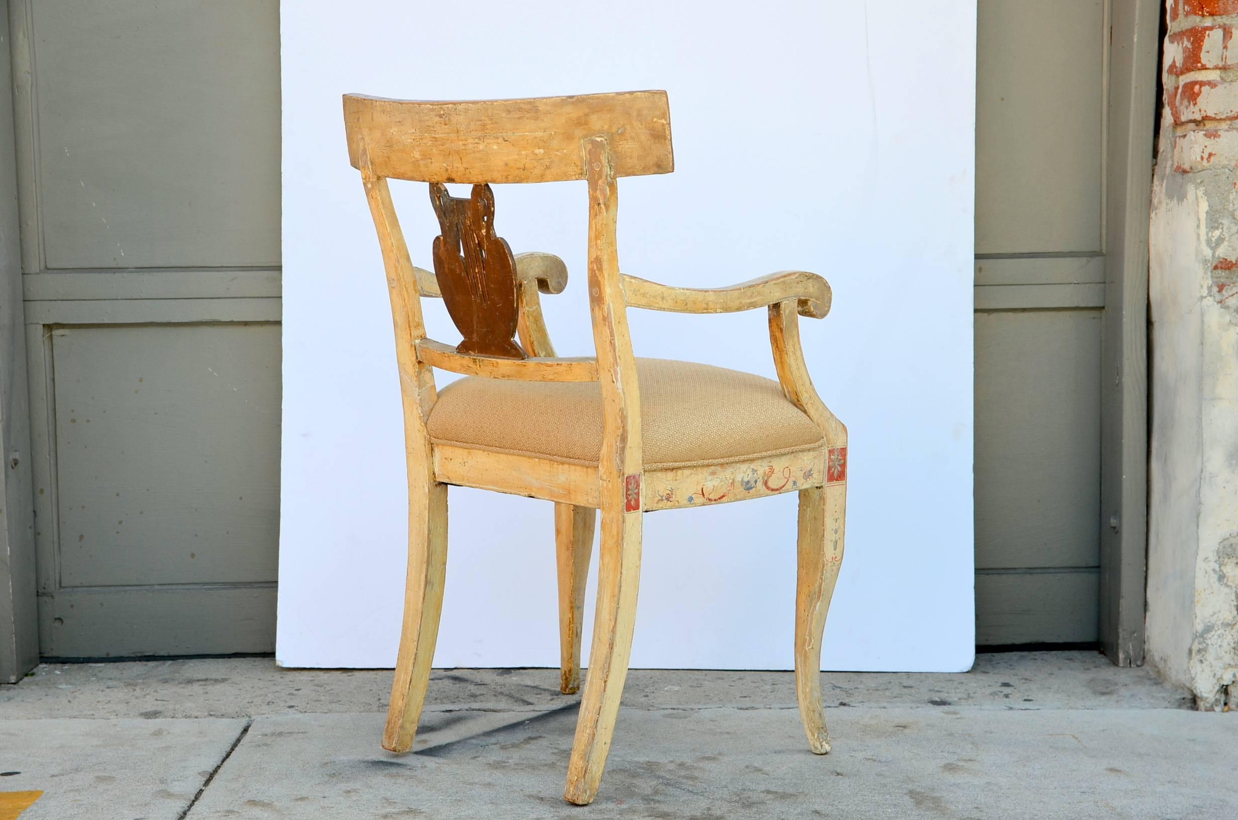 Elegant Painted Neoclassical Armchair In Good Condition In Los Angeles, CA