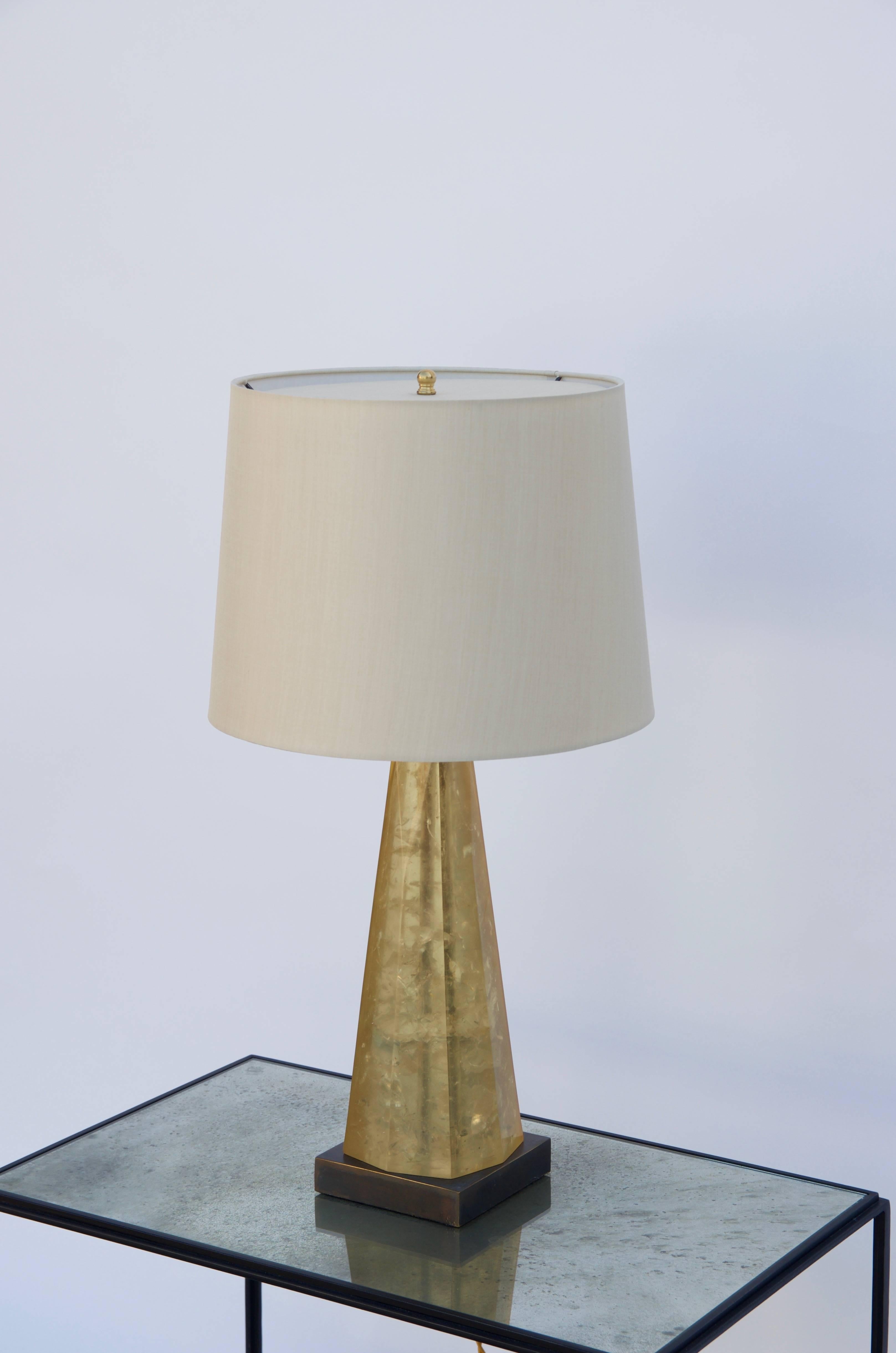 Moderne Lampe chic en résine fractale dans le style de Marie-Claude de Fouquires en vente