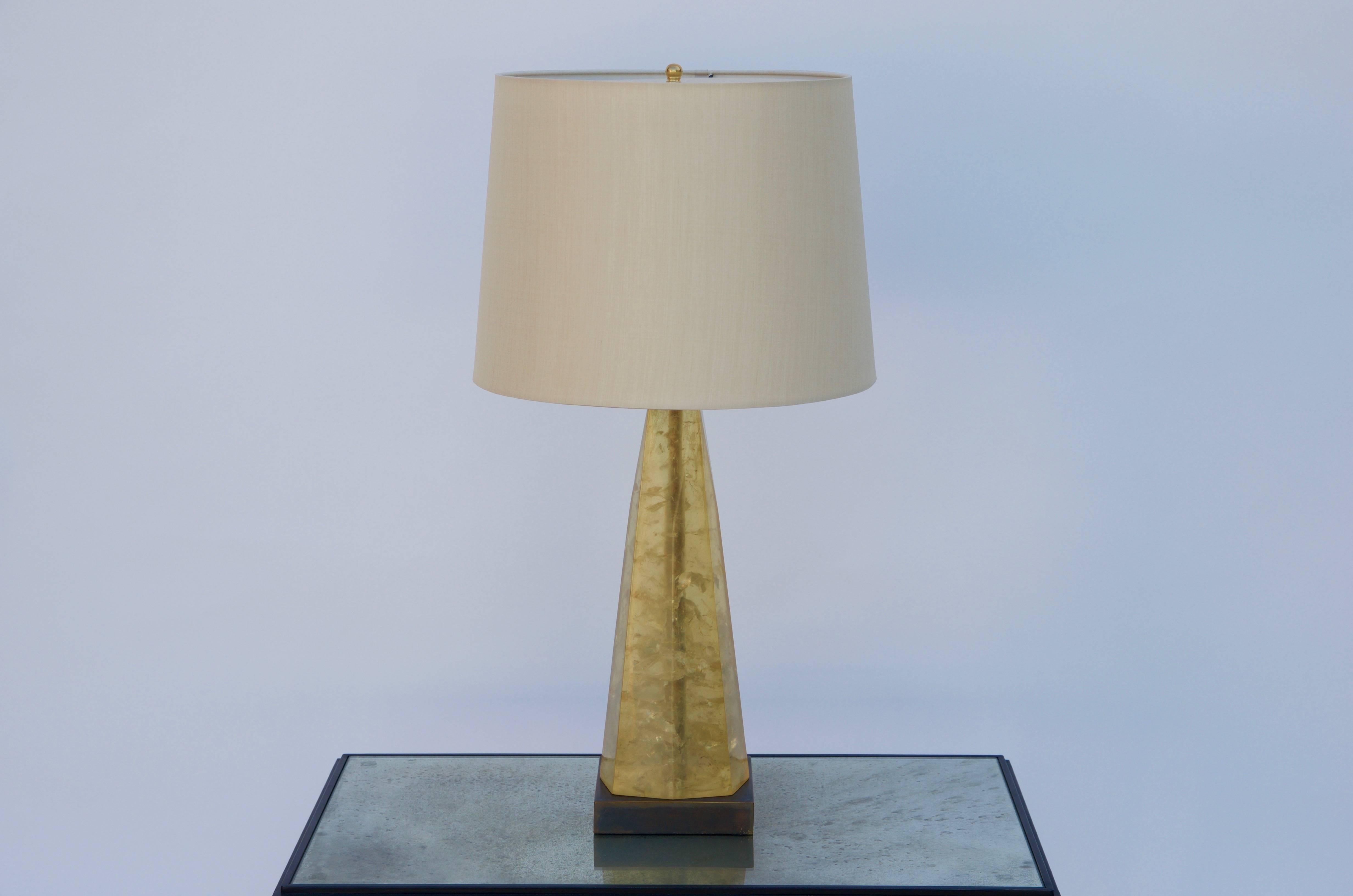 Fractal resin lamp in the style of Marie-Claude de Fouquières, circa 1975. Obelisk shaped fractal resin column over a patinated brass base. Rewired with custom cream silk shade and matching top diffuser. Very chic lamp.

Shade measurement : 14'