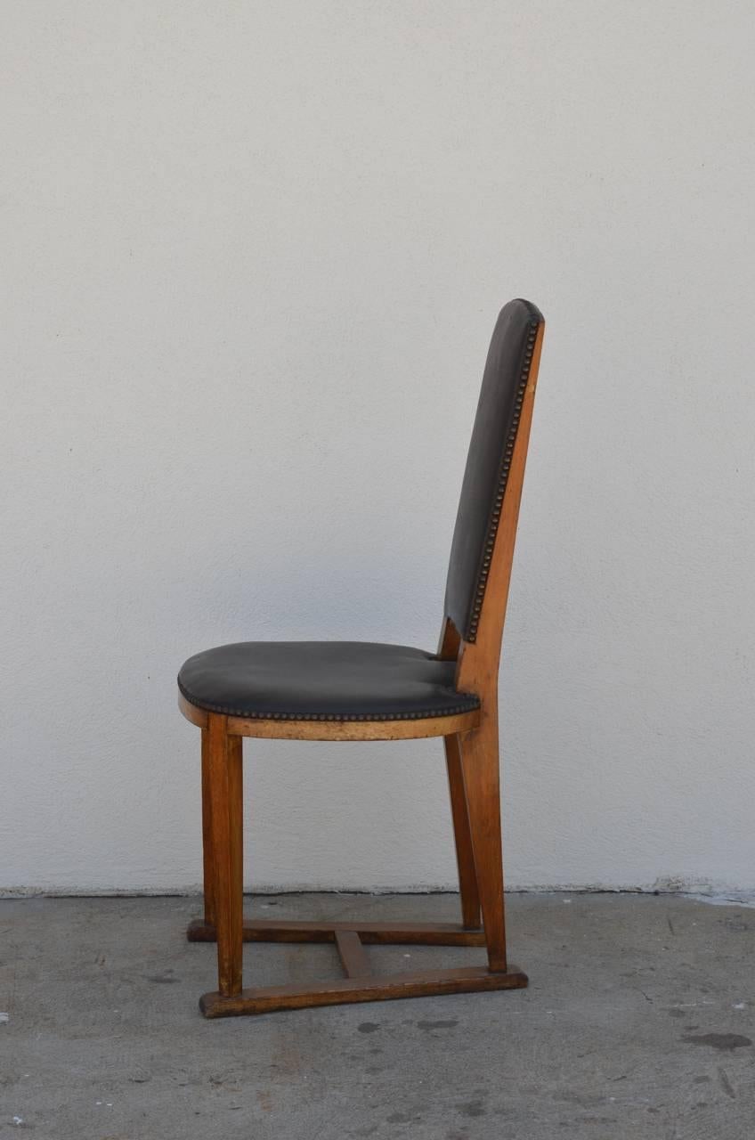 North American Slender Arts & Crafts Oak Side Chair