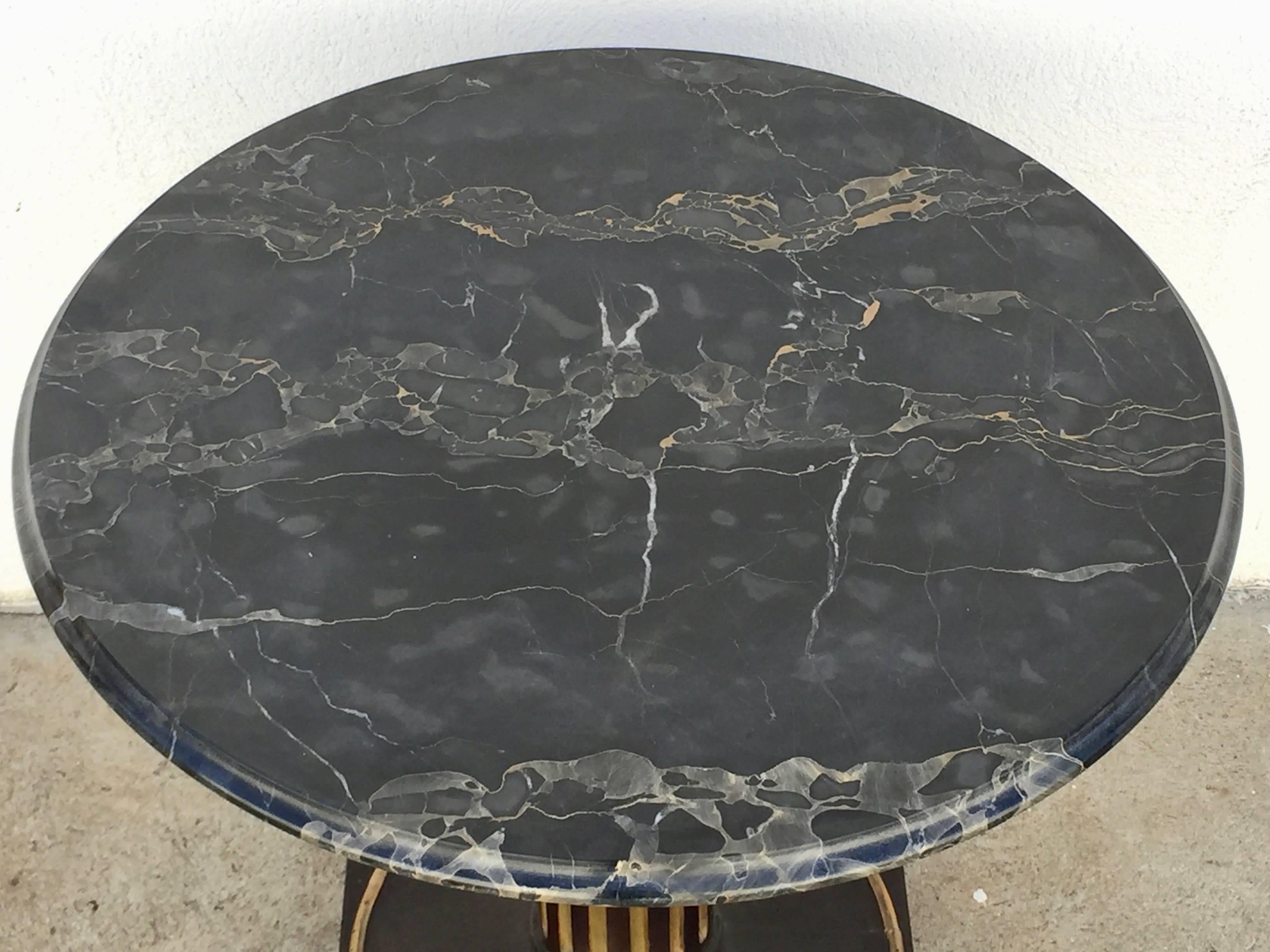 Veined Marble Neoclassical Guéridon by Maison Jansen In Excellent Condition In Los Angeles, CA