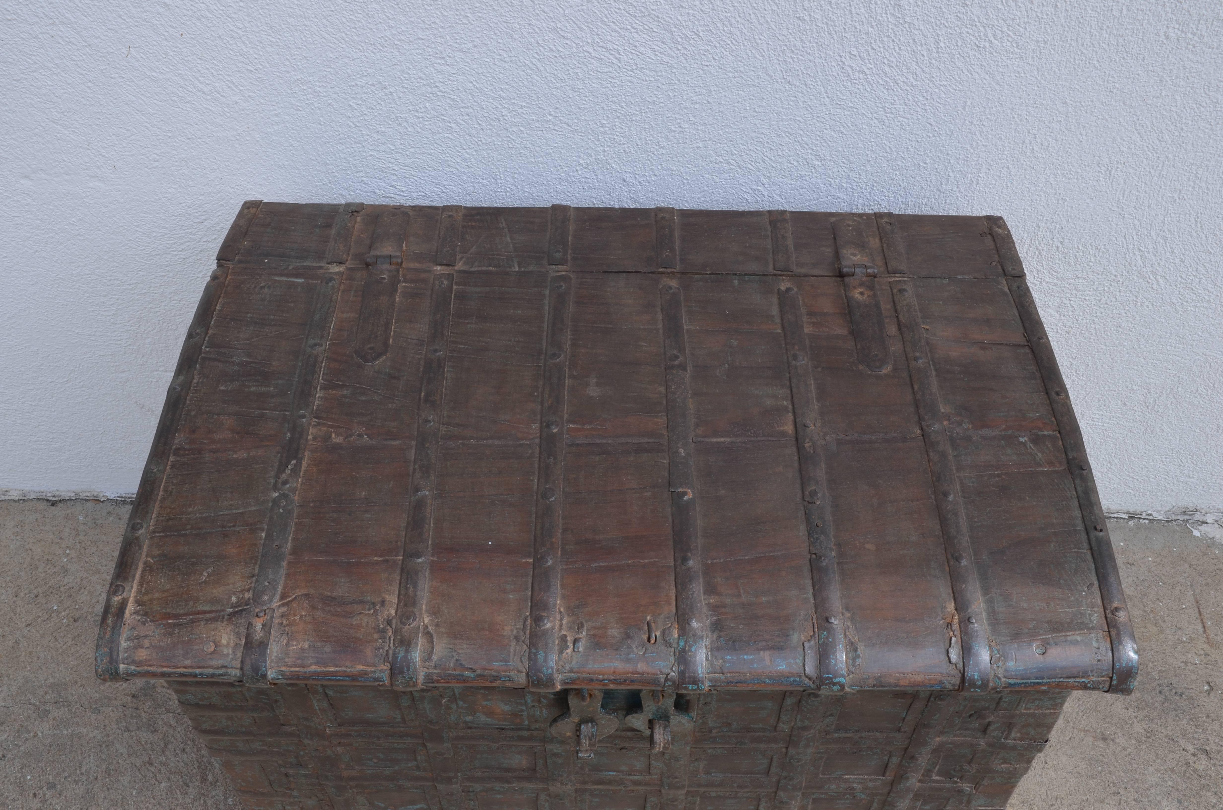 Weathered Bronze Clad Wood Trunk In Good Condition In Los Angeles, CA