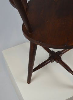 Fauteuil moderniste en bois avec patine d'origine, vers 1940