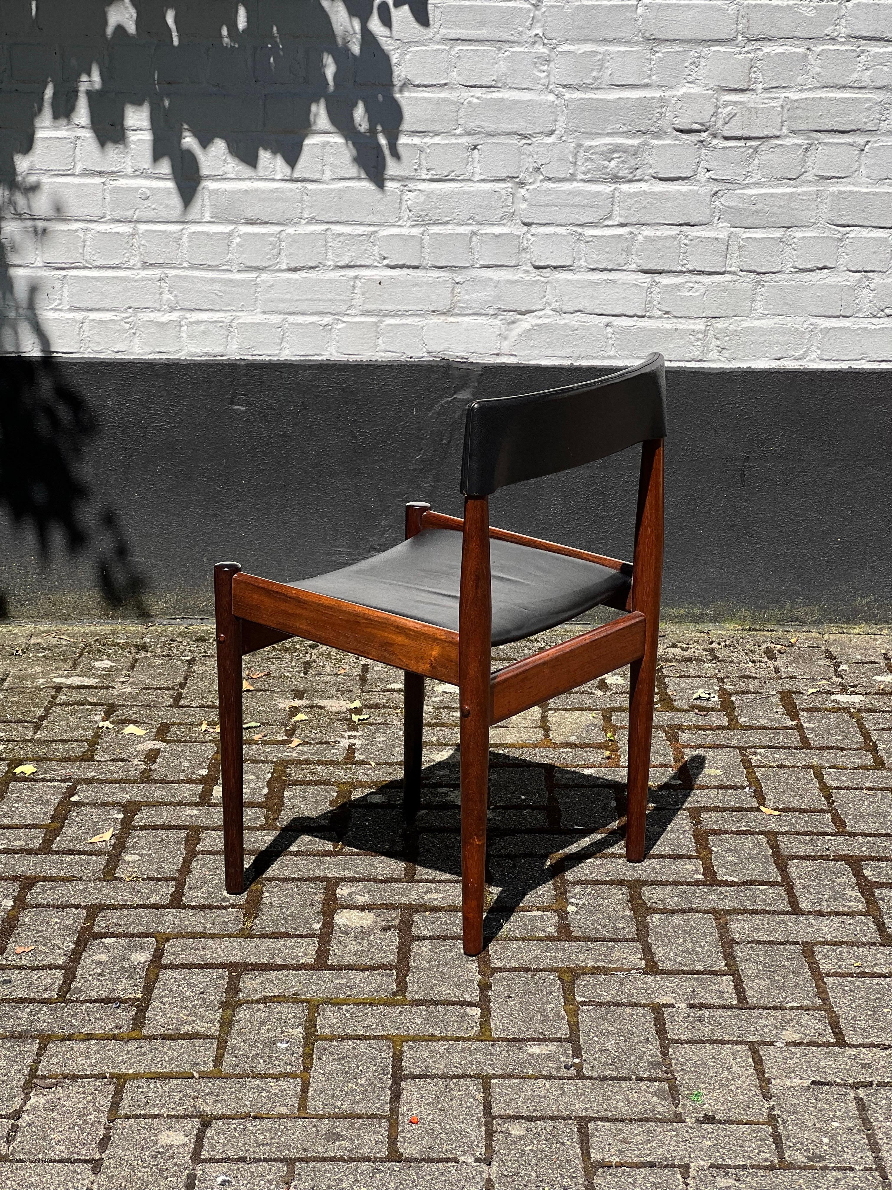Pelle Grete Jalk, 4 sedie in legno di palissandro e pelle del Medioevo P & A Danimarca in vendita