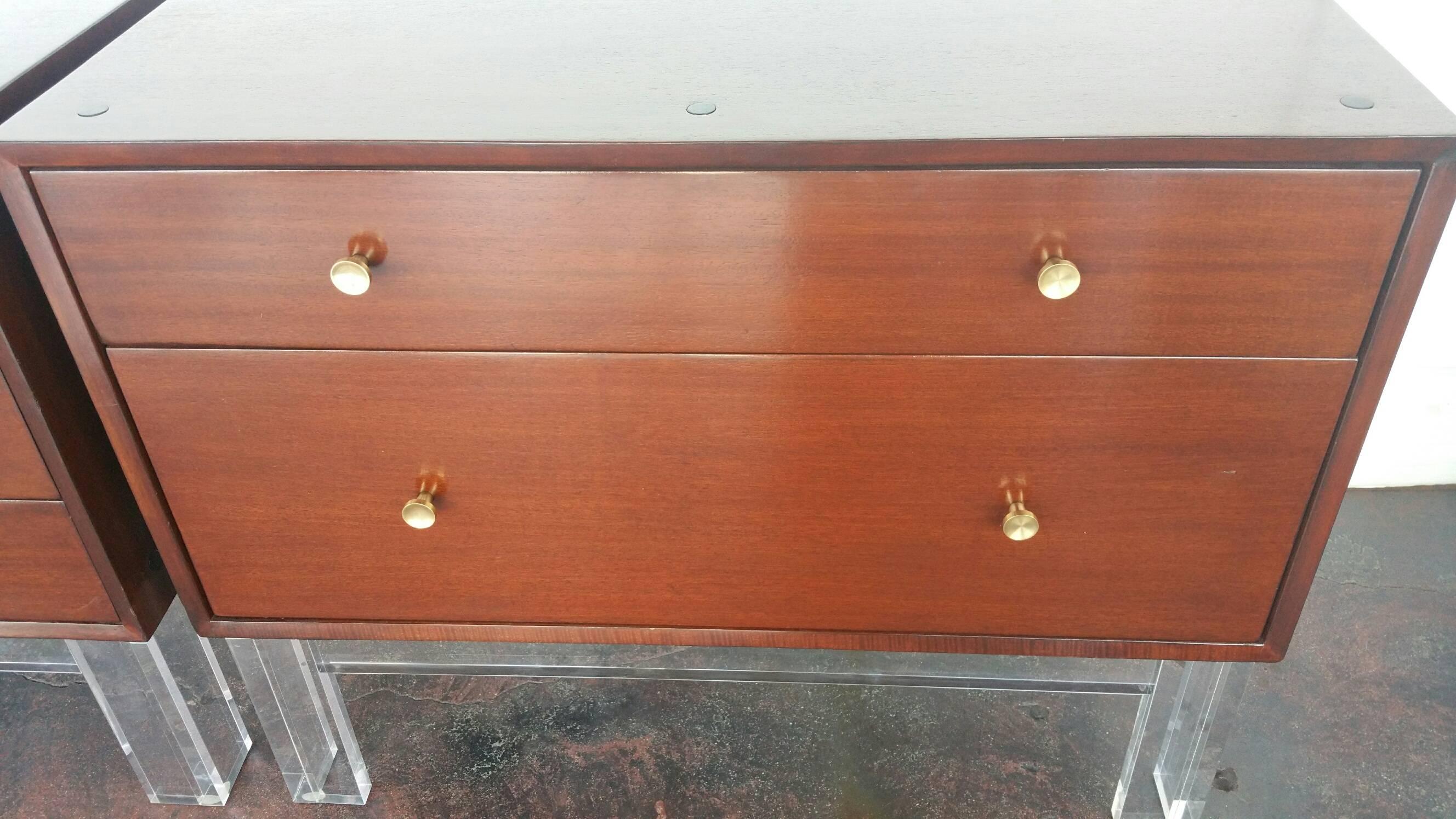 Pair of Commodes or Nightstands by Mengel Module In Excellent Condition In Los Angeles, CA