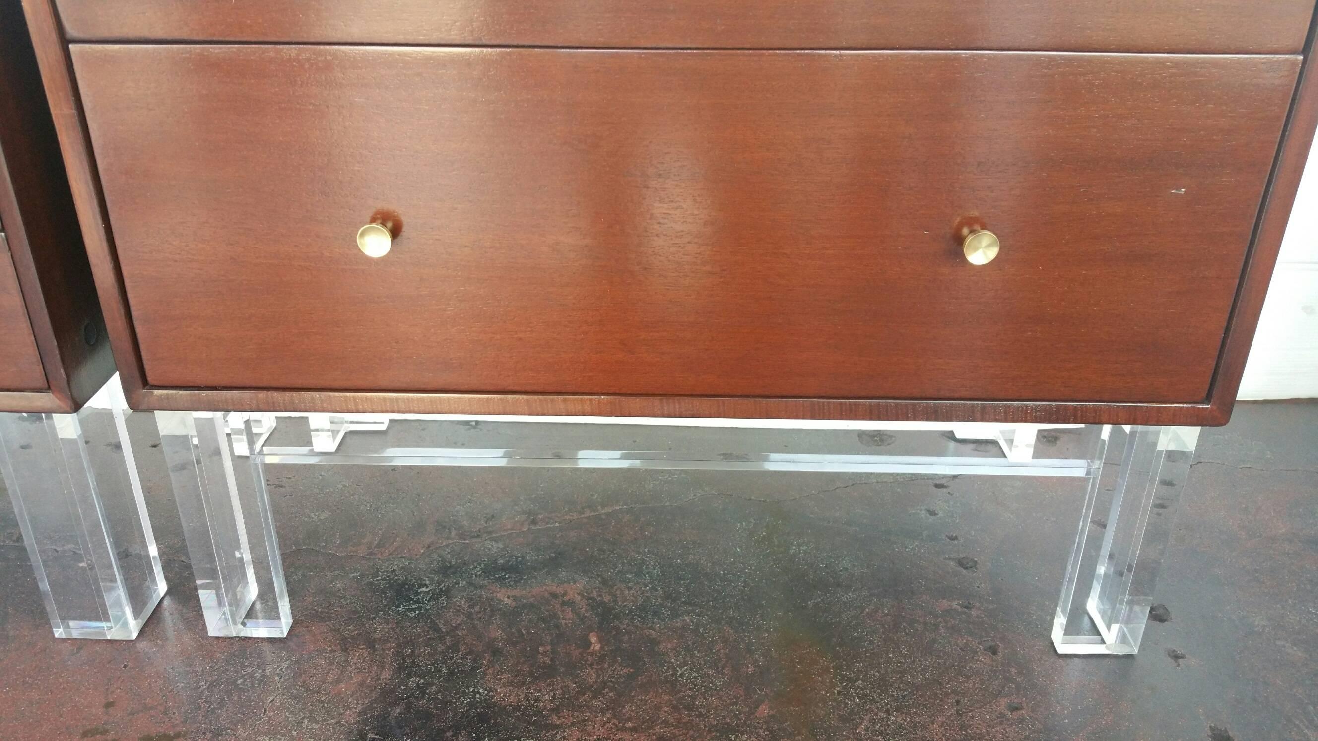 Mid-20th Century Pair of Commodes or Nightstands by Mengel Module
