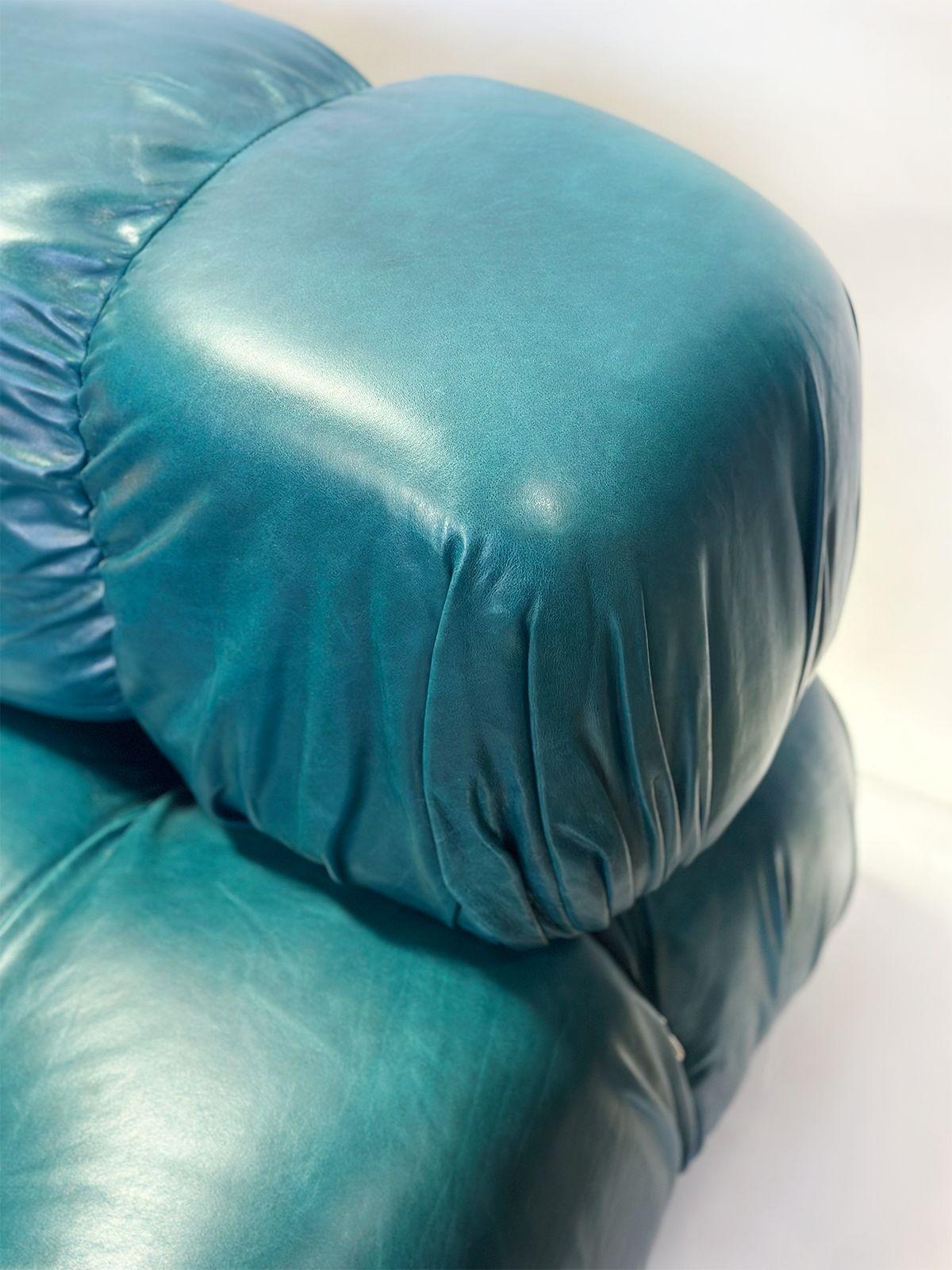 Fin du 20e siècle Canapé coloré en cuir Camaleonda à quatre pièces par Mario Bellini pour B&B Italia. en vente