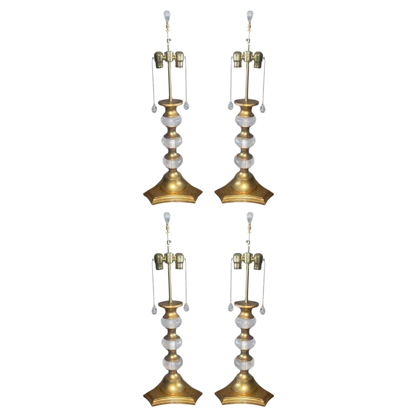Paire de lampes de table italiennes en cristal de roche et bois doré avec feuilles d'or 22K. 1980's. en vente