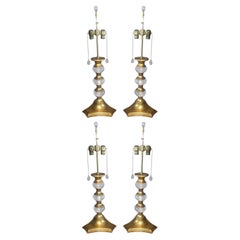Paire de lampes de table italiennes en cristal de roche et bois doré avec feuilles d'or 22K. 1980's.