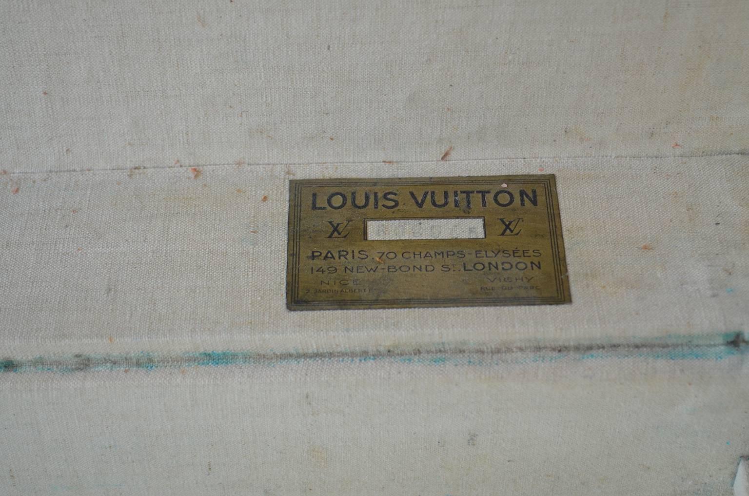 Set of Three Louis Vuitton Suitcases 4