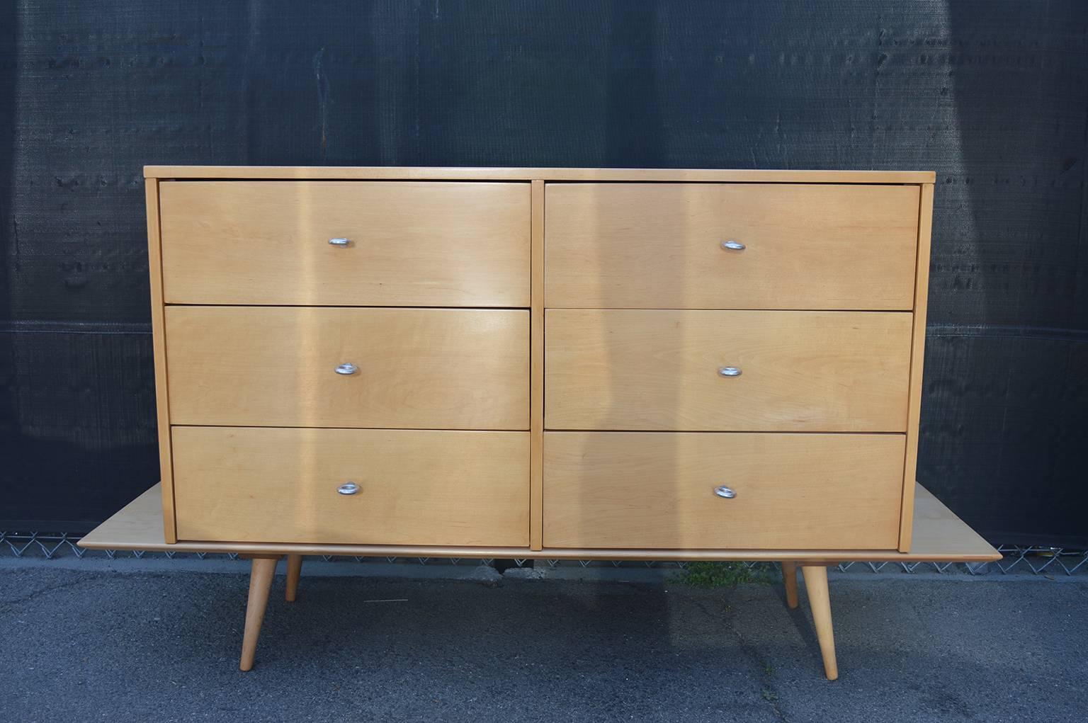 Paul McCobb Mid-Century Modern dresser in maple.