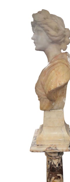 Buste en marbre italien du XIXe siècle représentant Sappho (poétesse lyrique grecque) sur socle