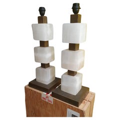 Lampe Cubes de Cinabre Gallery, Bronce macizo y Selenita tallada y pulida a mano
