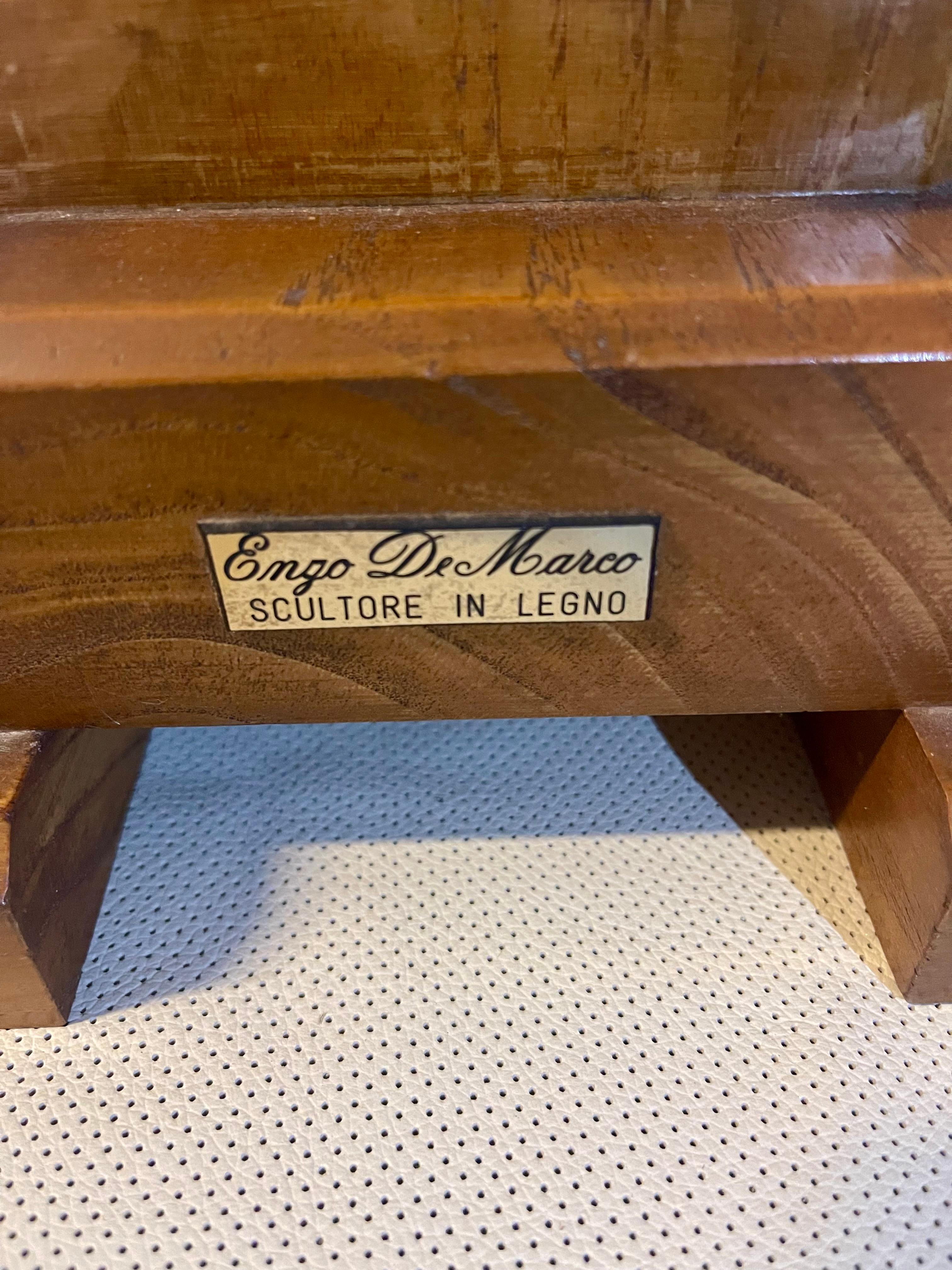 Escultura sopramobile in legno 