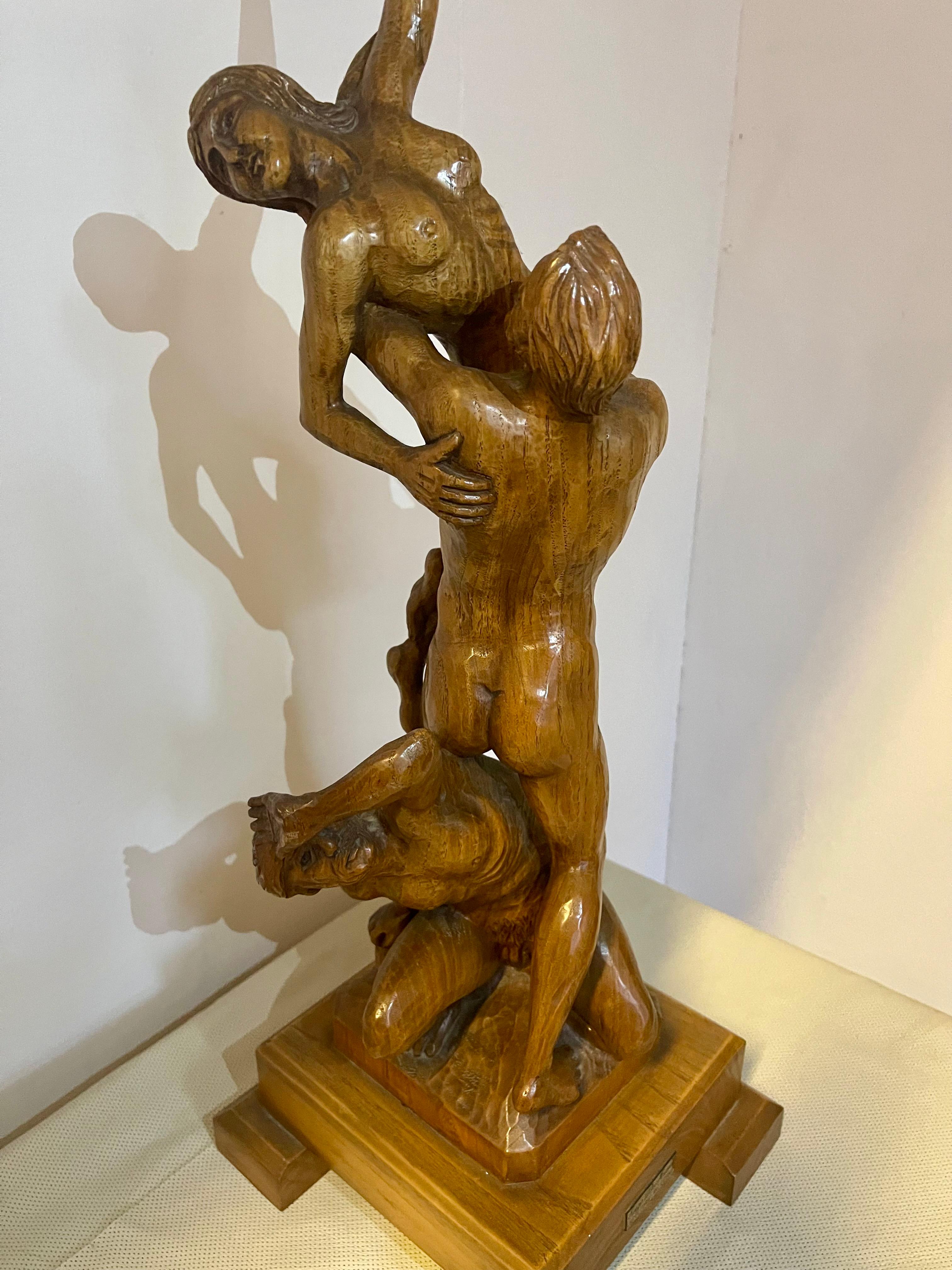 Escultura sopramobile in legno 