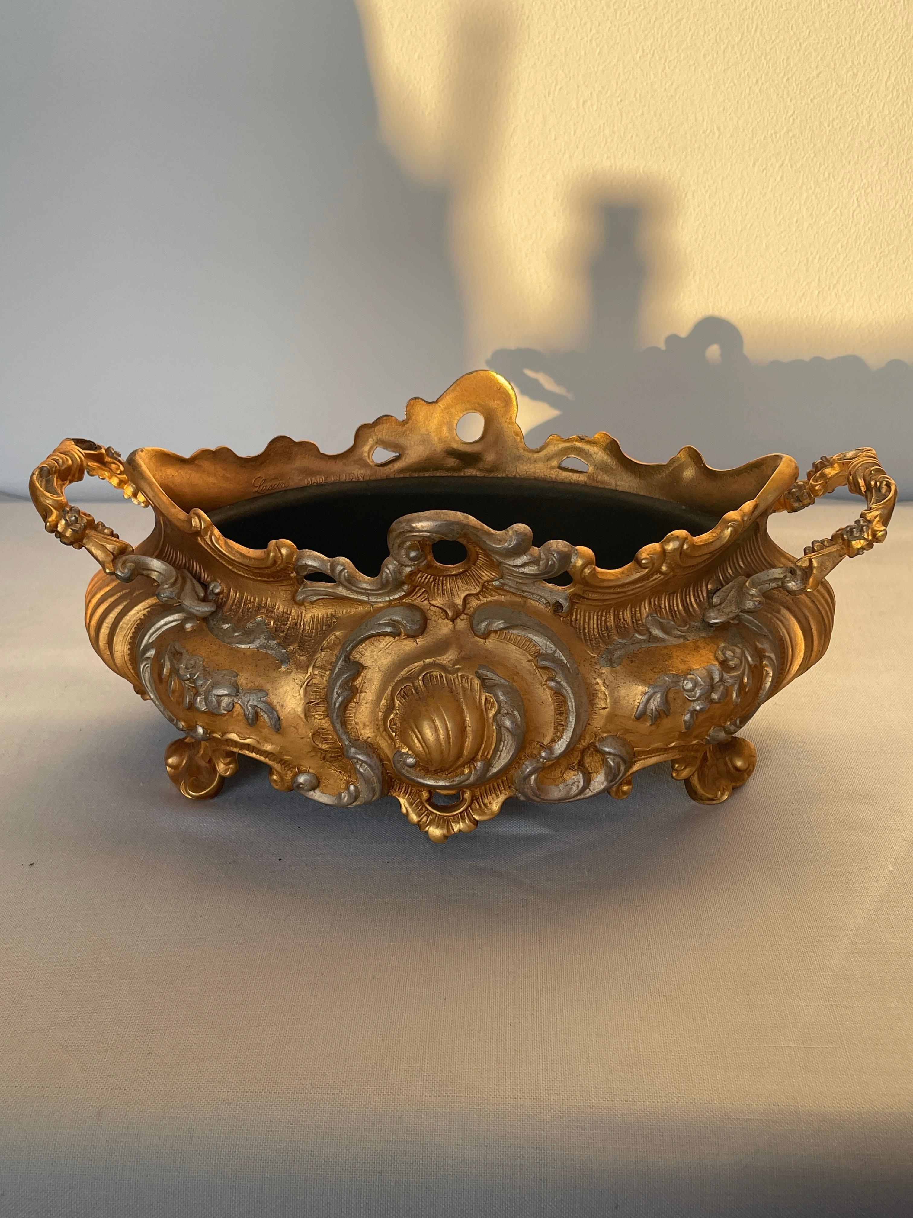 Portafiori italiano d'epoca in bronzo e metallo anni '80 in vendita 2