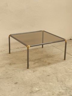 Italienischer Couchtisch, Vintage-Stück aus Rauchglas, Metall und Messing, 70er Jahre