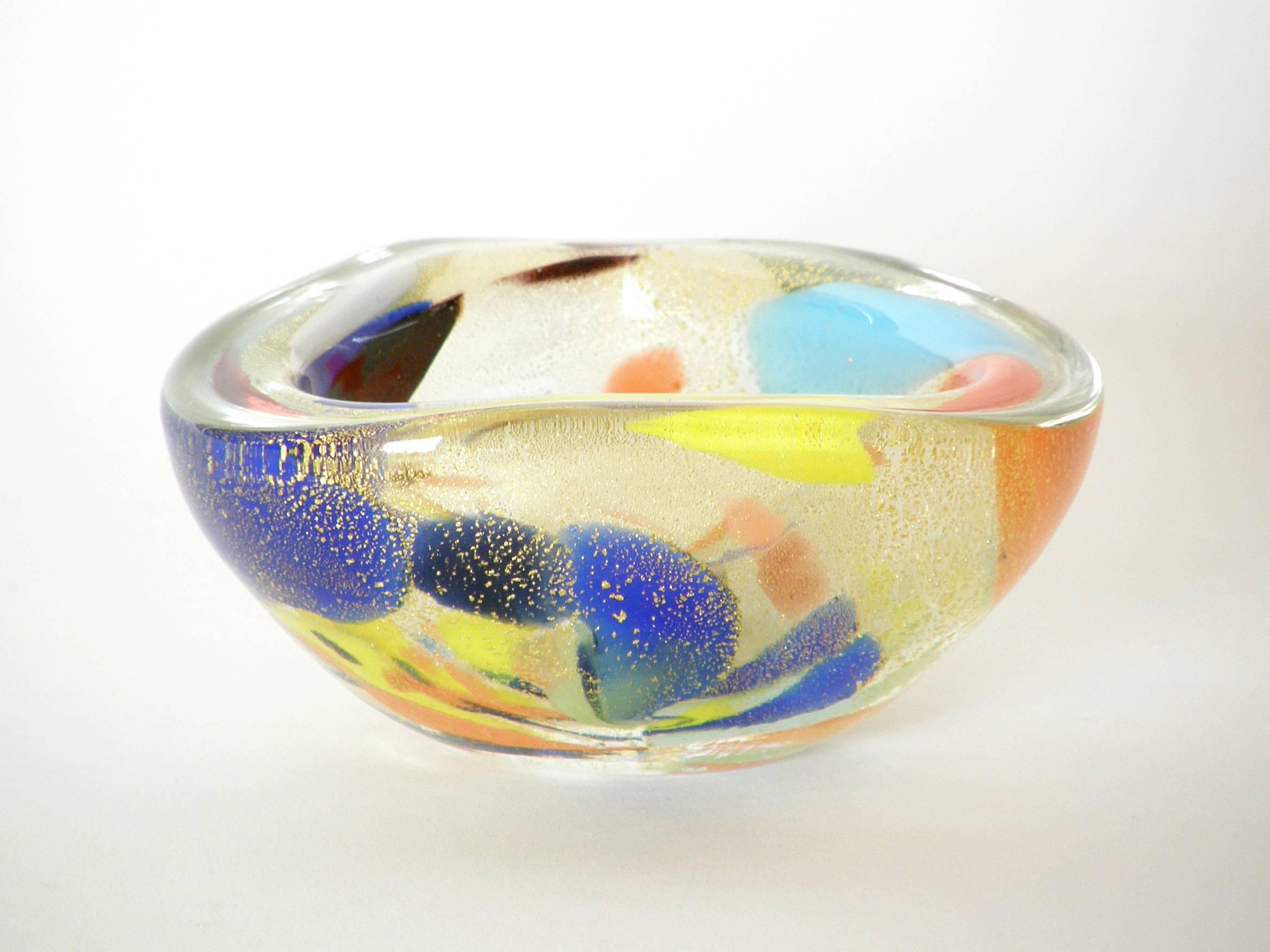 Multicolored Murano Glass Tricorn Bowl with Abstract Designs In Good Condition For Sale In Chicago, IL
