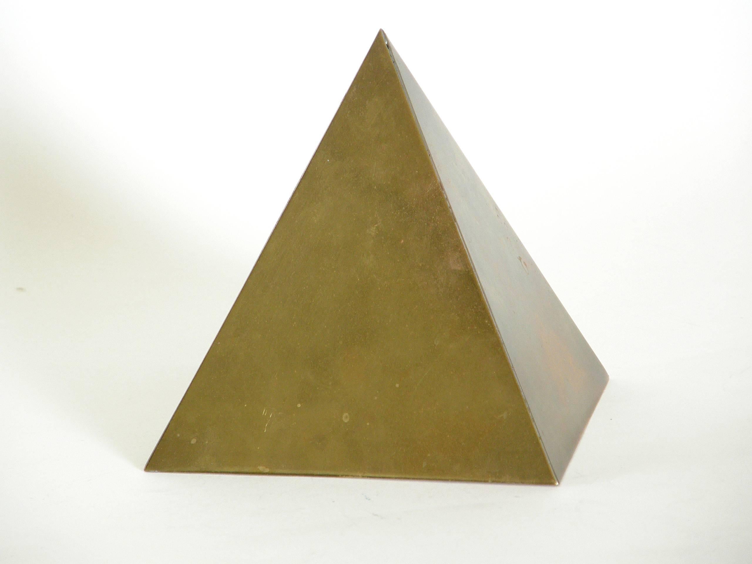 Brass pyramid made in Italy by Sarreid Ltd. This classically simple decorative object could also be used as a paperweight.

Please use contact dealer button if you have any questions.