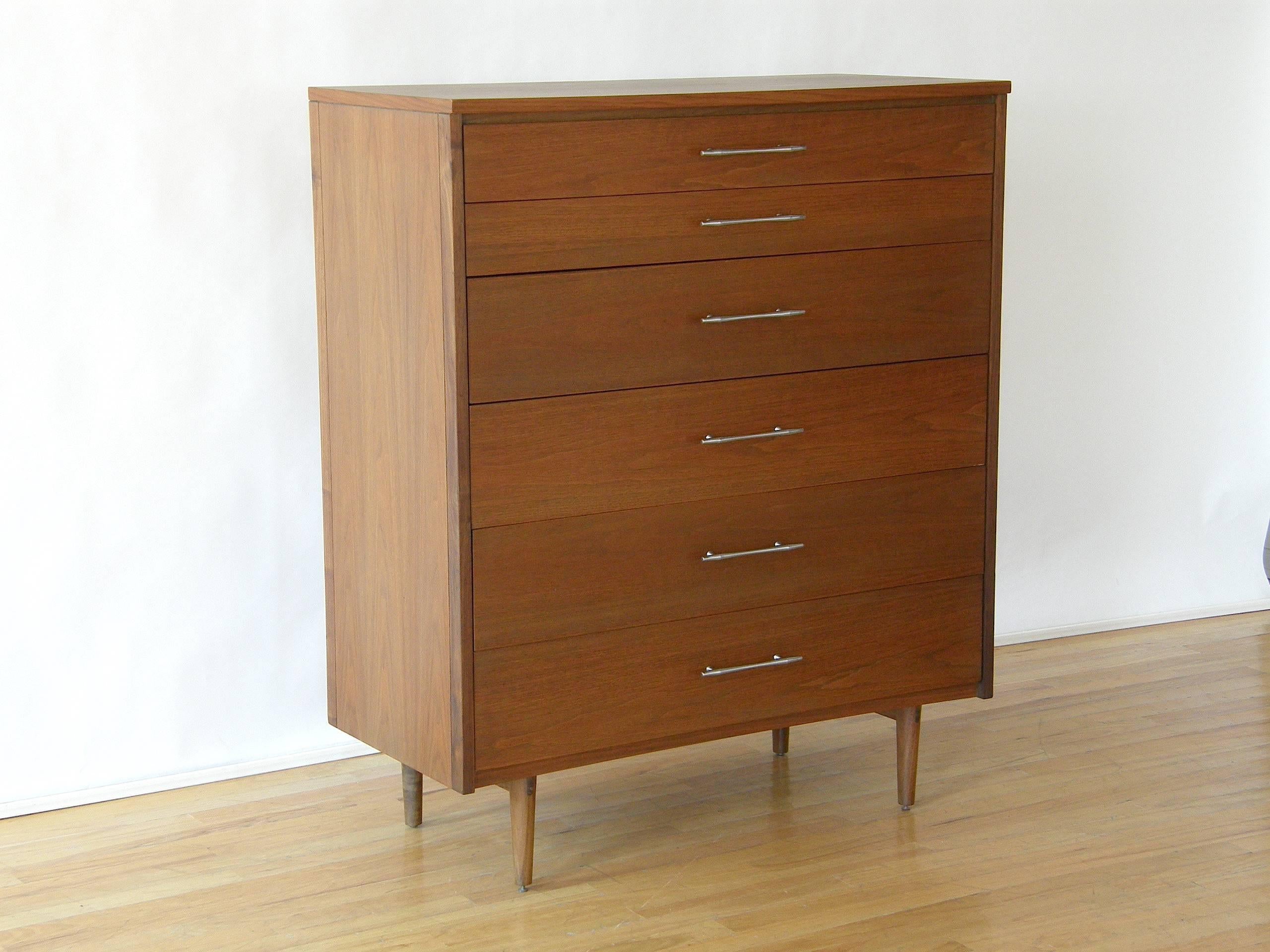 American Paul McCobb Chest of Drawers