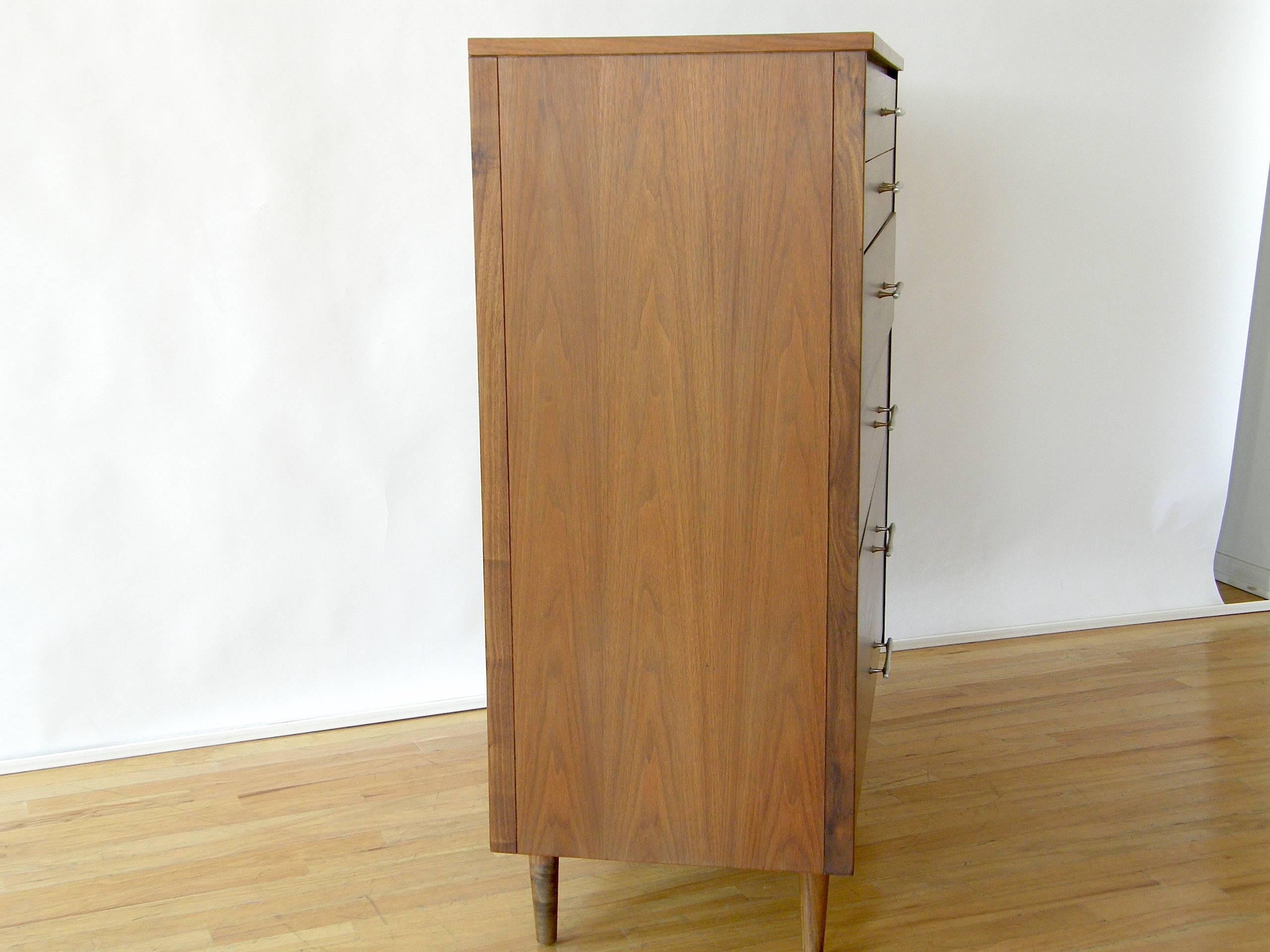 Paul McCobb Chest of Drawers In Good Condition In Chicago, IL