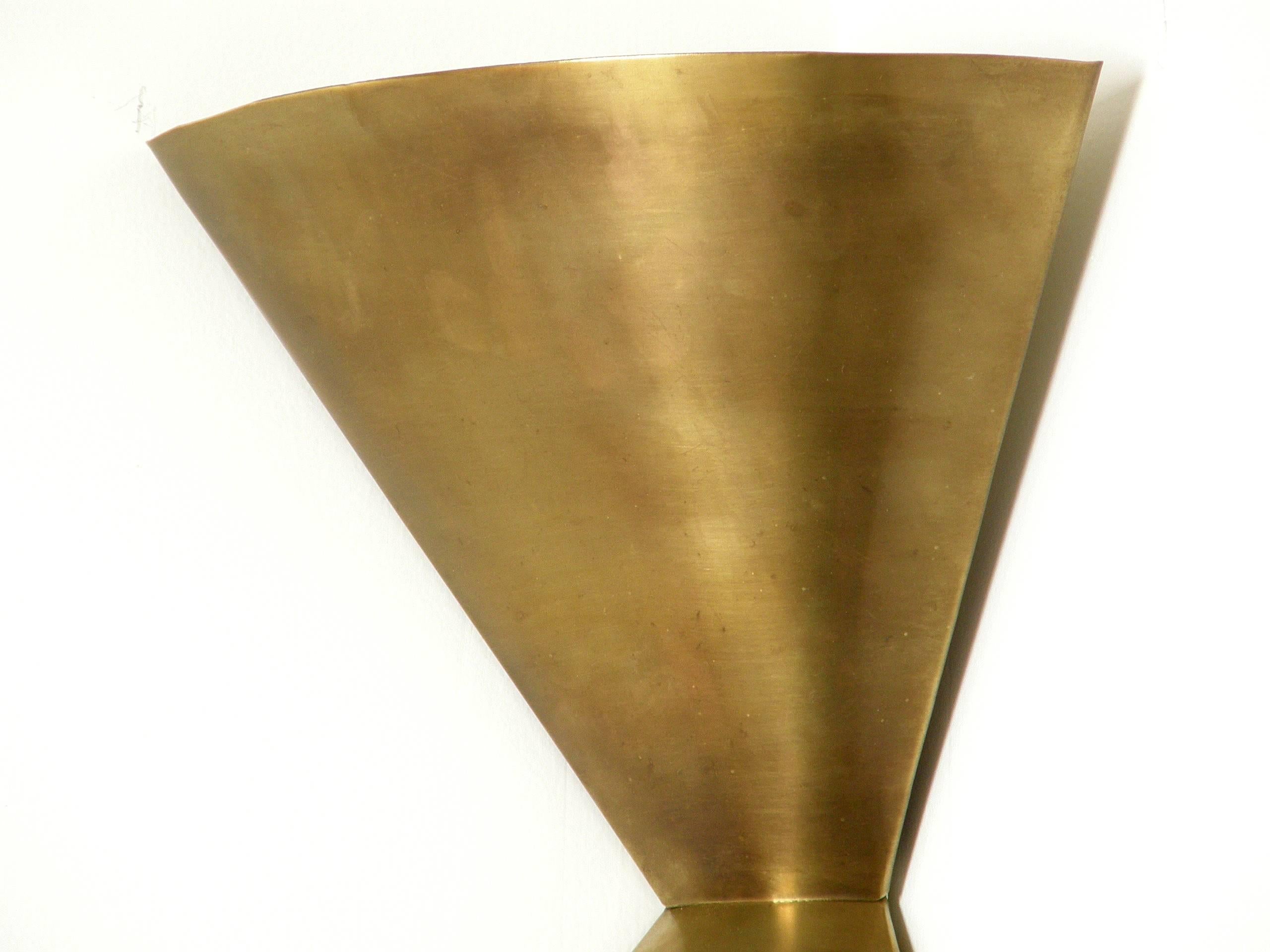 Edward Wormley Brass Corner Lamps for Lightolier with Upward and Downward Light In Good Condition In Chicago, IL