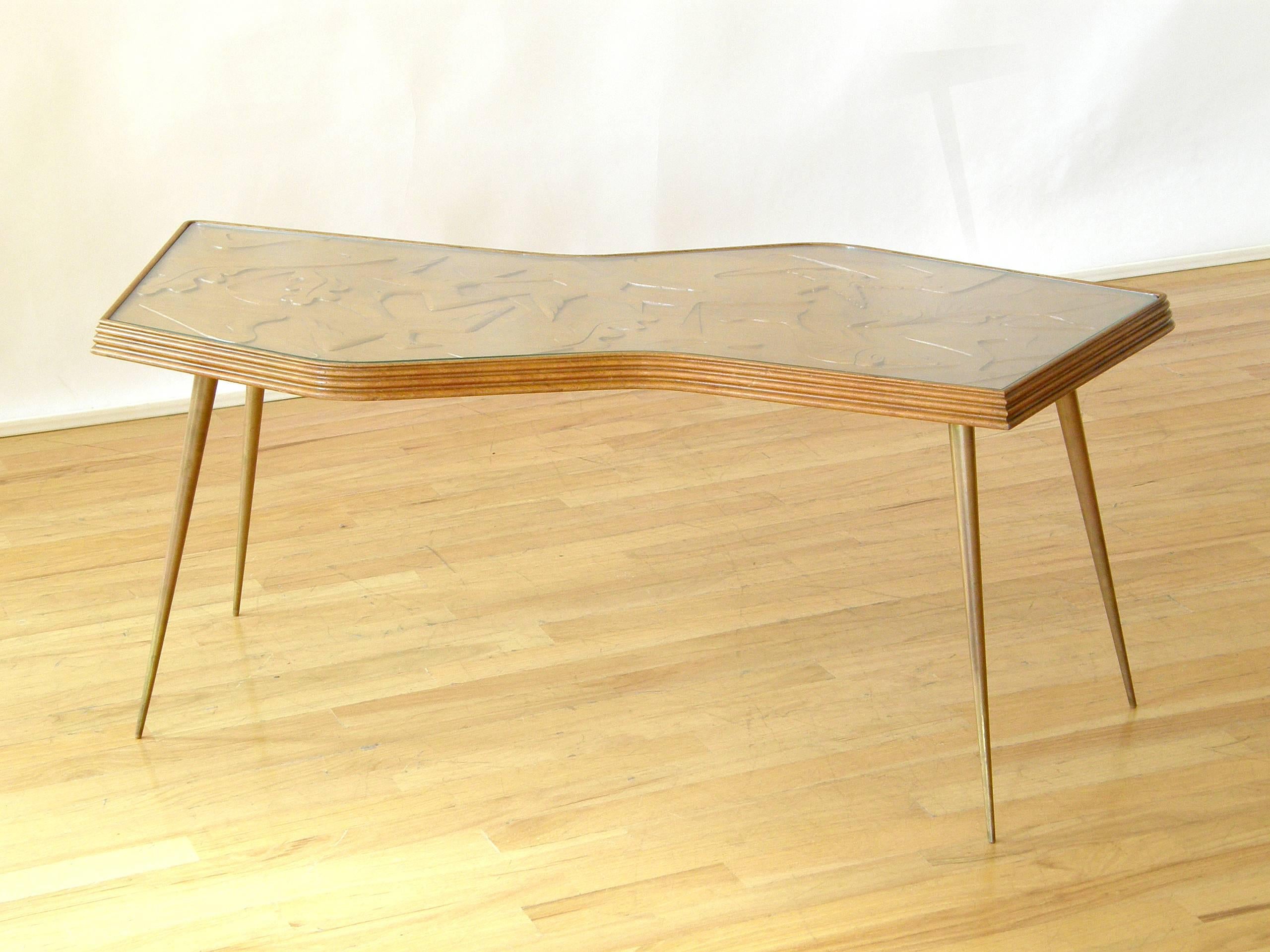 Mid-Century Modern Sculptural Mahogany Coffee Table with Brass Legs and Carved Birds and Fish For Sale