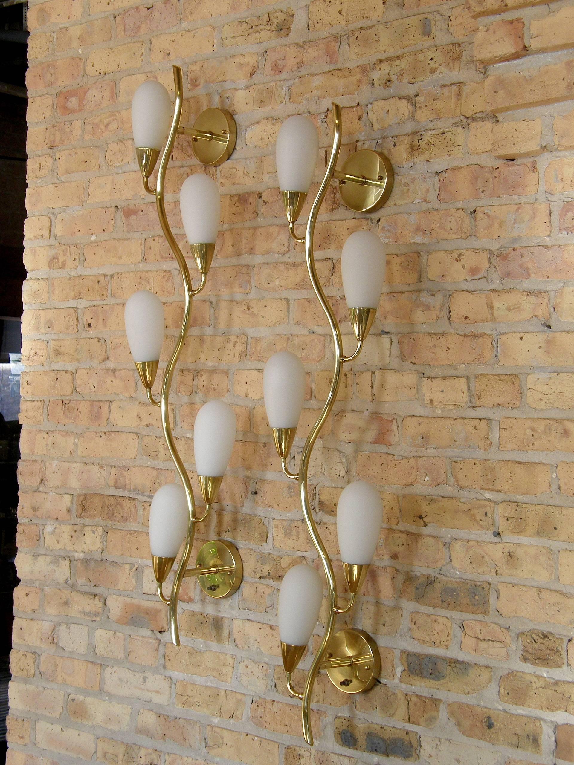 Mid-Century Modern Pair of Brass and Glass Flora Form Wall Lamps