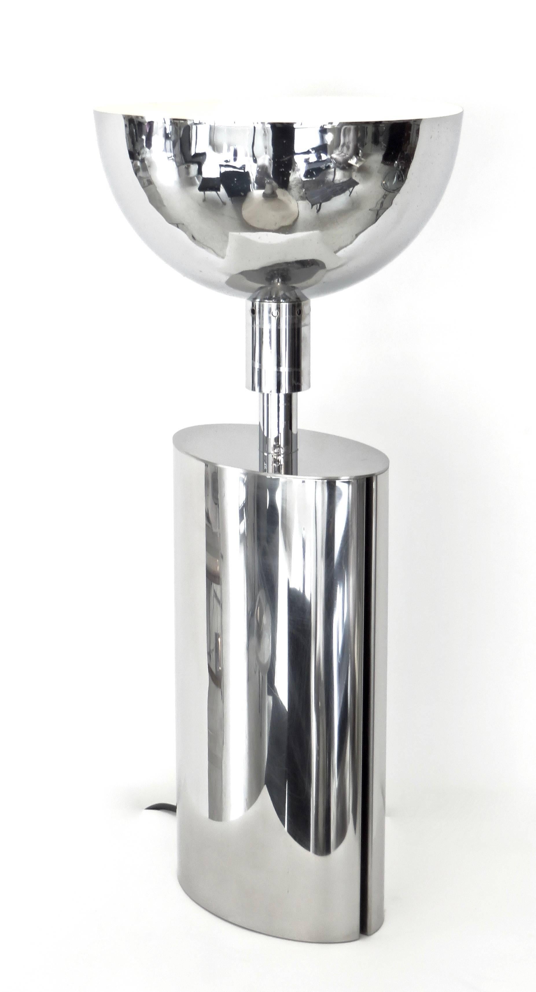 Mid-Century Modern French Chrome-Plated Brass Sculptural Oval circa 1970 Table Lamp For Sale