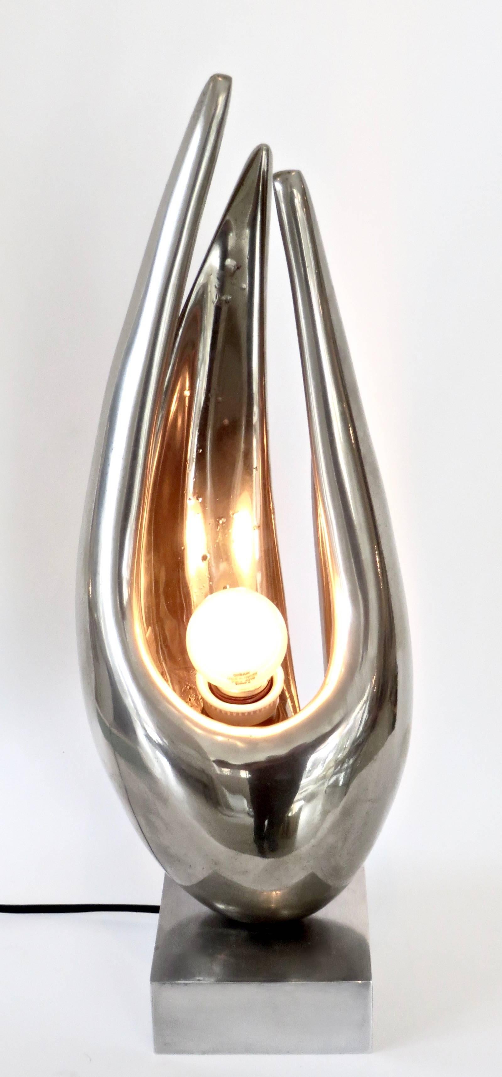 Lampe de bureau française en nickel et bronze chromé de Michel Dumas pour Maison Charles en vente 1