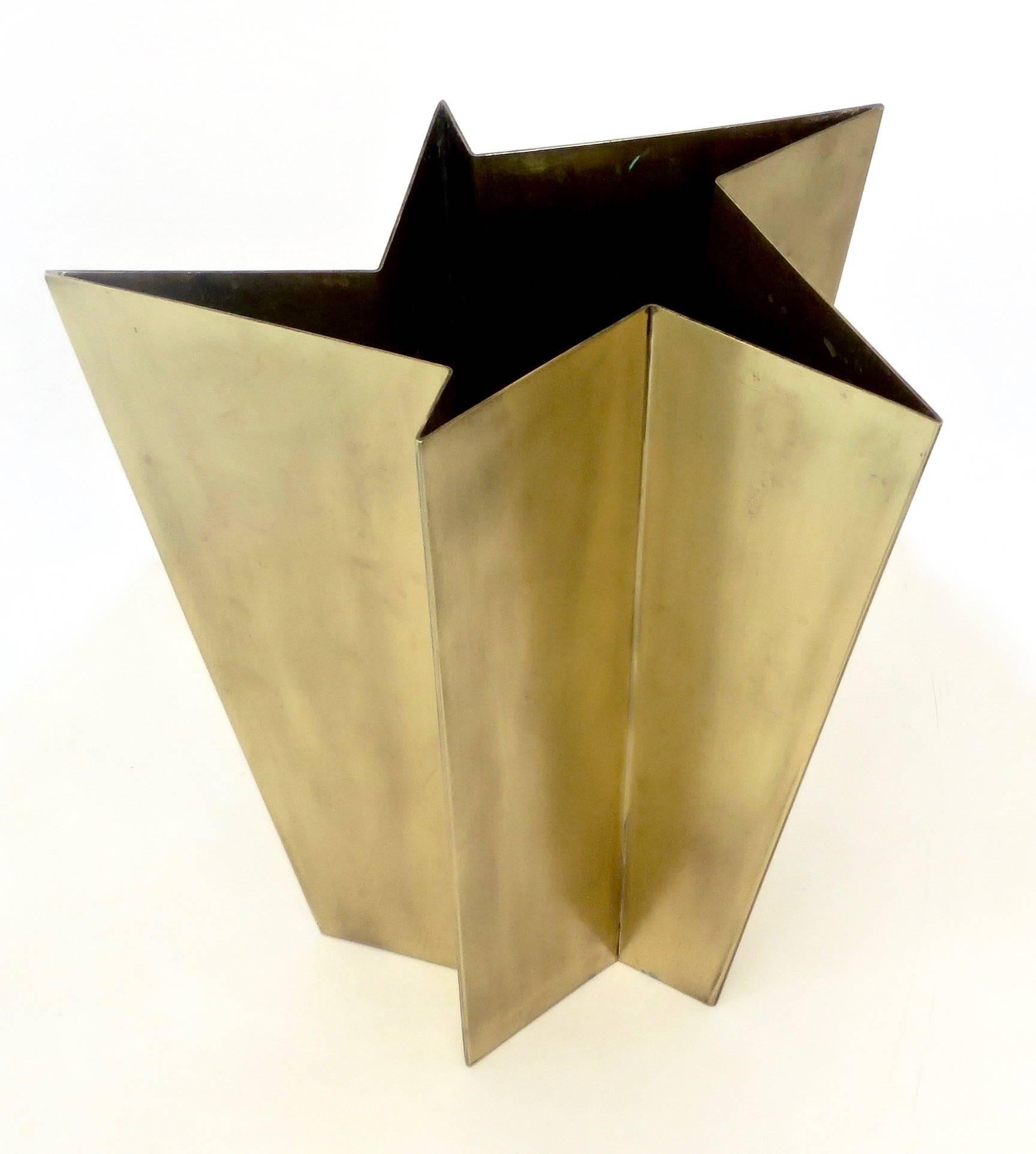 Contemporary Italian Star Form Brass Vase by Tommaso Salocchi, Studio Salocchi