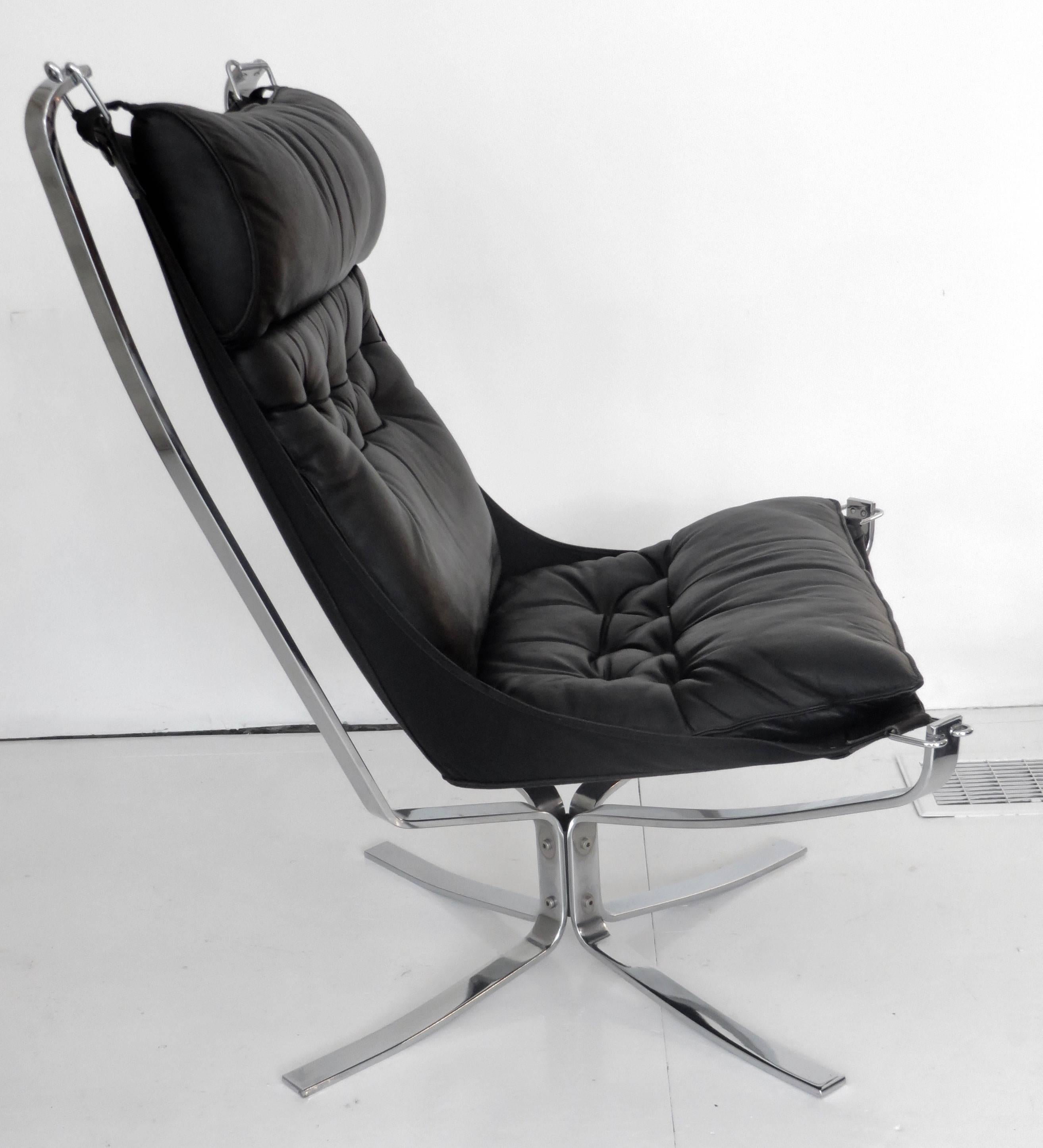 Mid-Century Modern Pair of Sigurd Ressell Falcon Chairs in Black Leather Chrome-Plated Steel