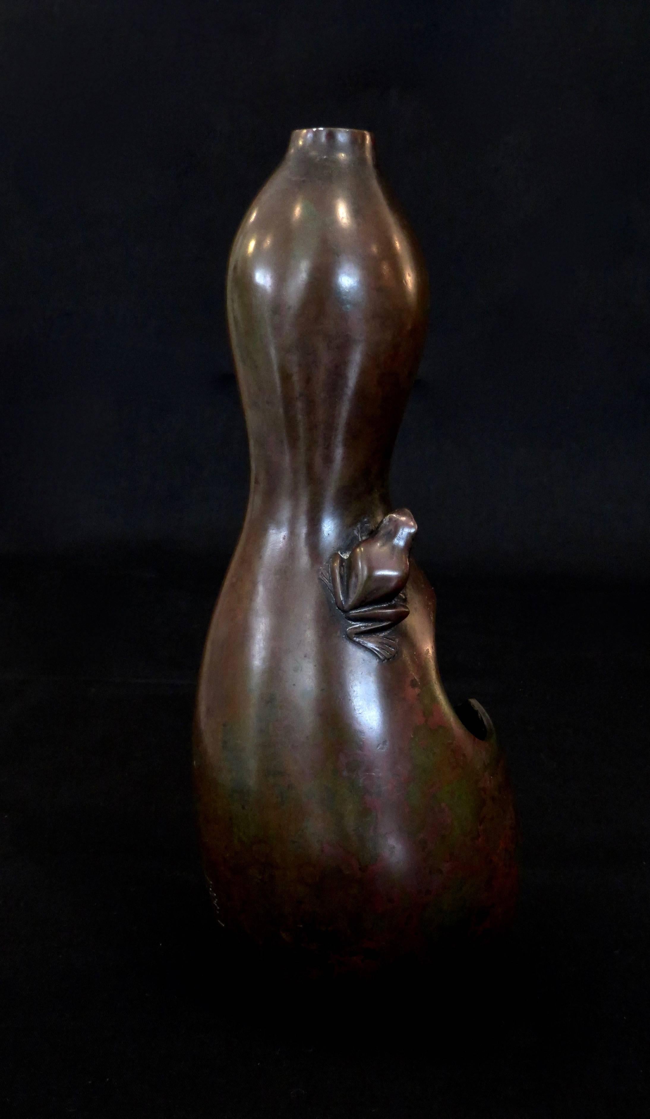 Meiji Japanese Gourd Shaped Bronze Vase with Frog