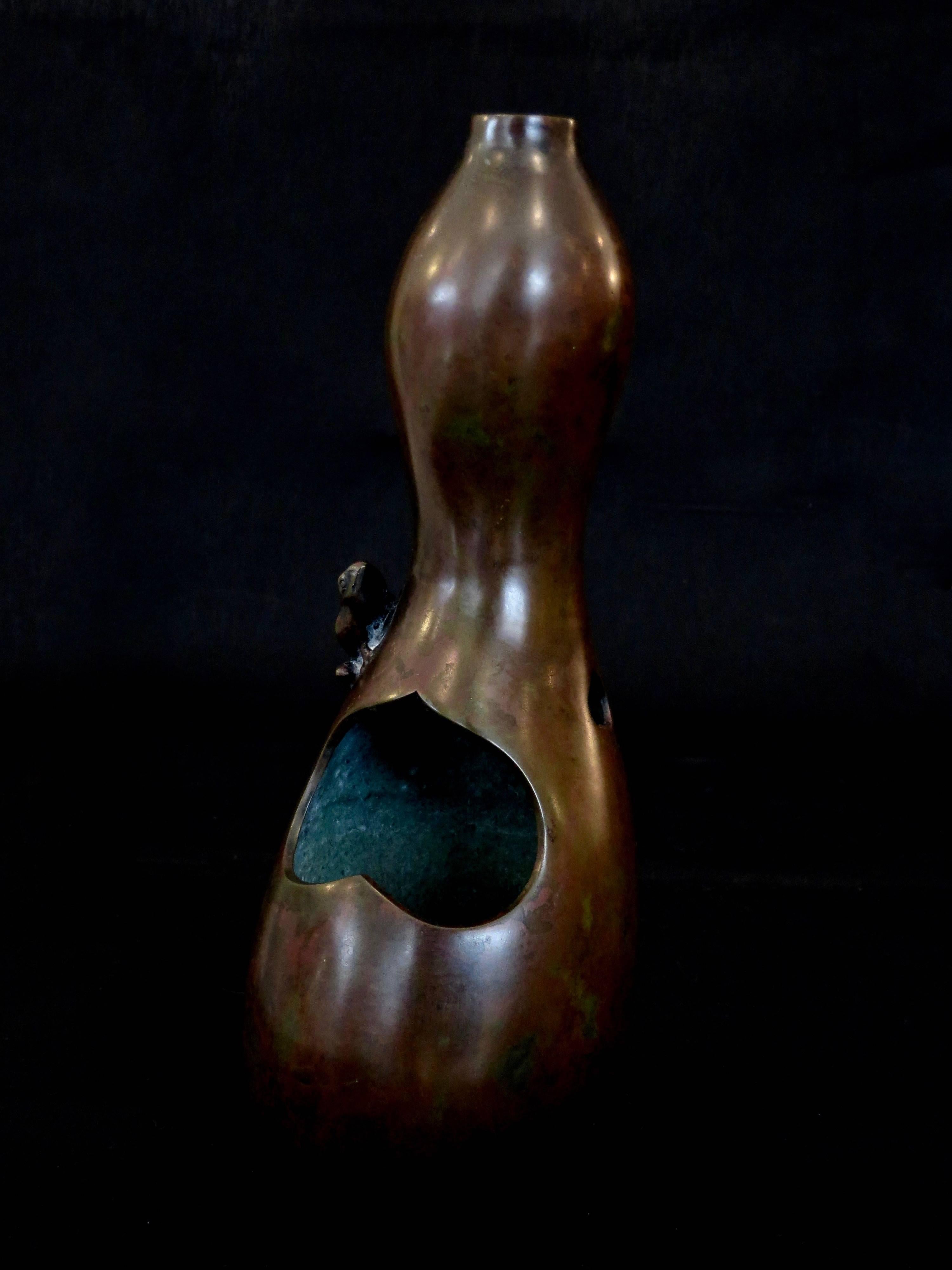 Japanese Gourd Shaped Bronze Vase with Frog In Excellent Condition In Chicago, IL