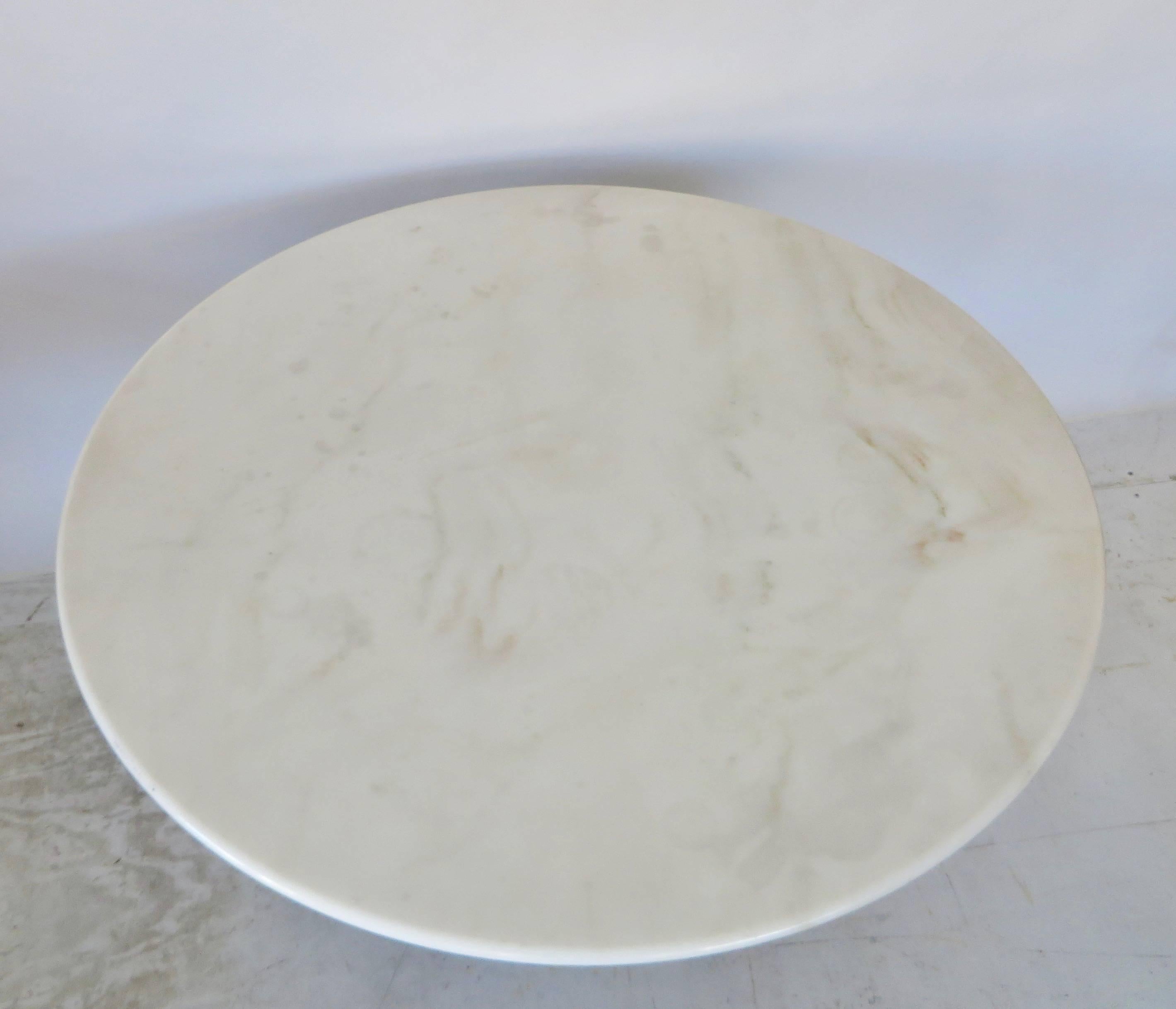 Mid-20th Century Ettore Sottsass White and Black Round Marble Dining Table Lotorosso Polotronova
