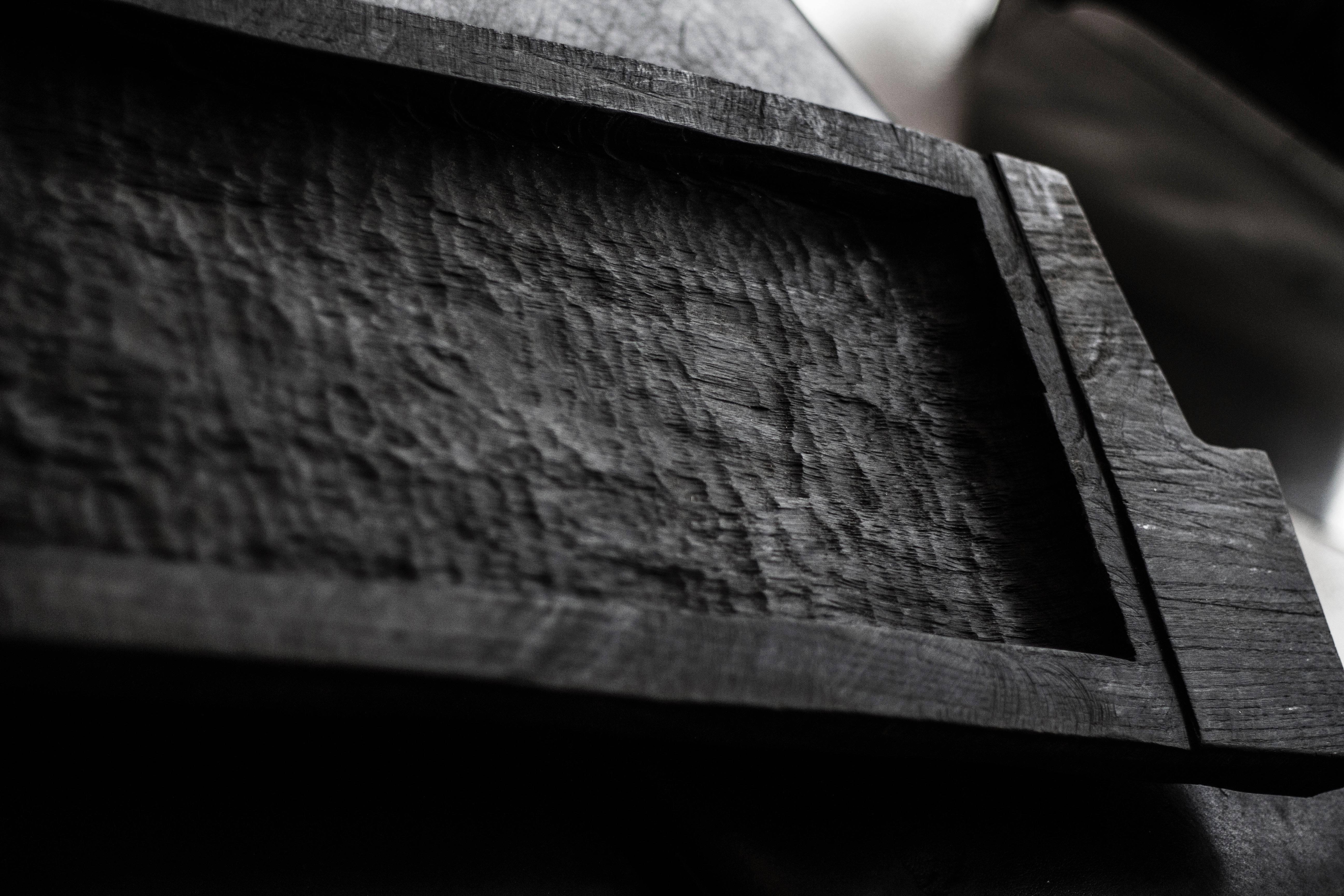 Carved Russian Oak Serving Tray by SOHA CONCEPT  4